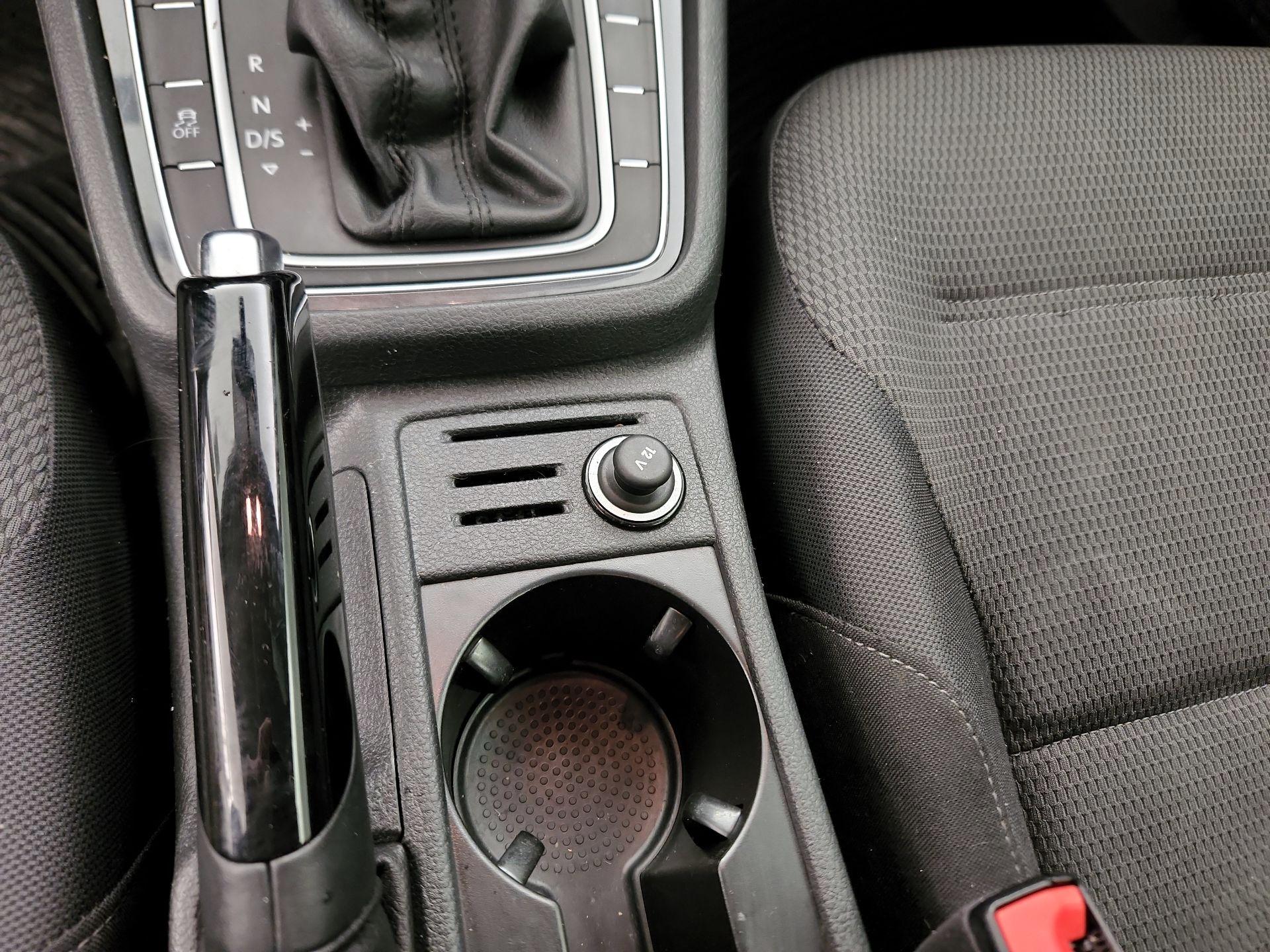 Thumbnail: 2018 Volkswagen Golf - 18