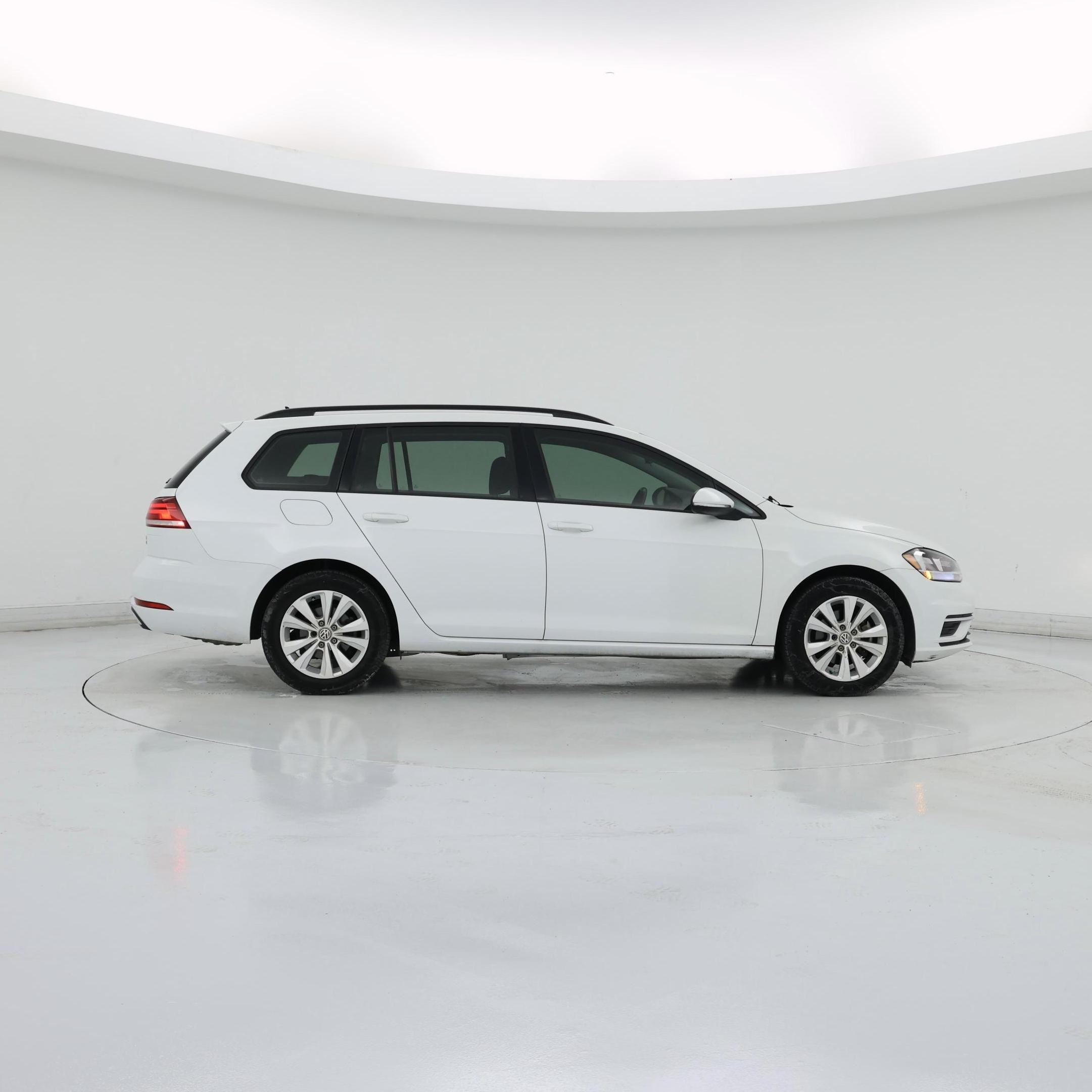 Thumbnail: 2018 Volkswagen Golf - 7