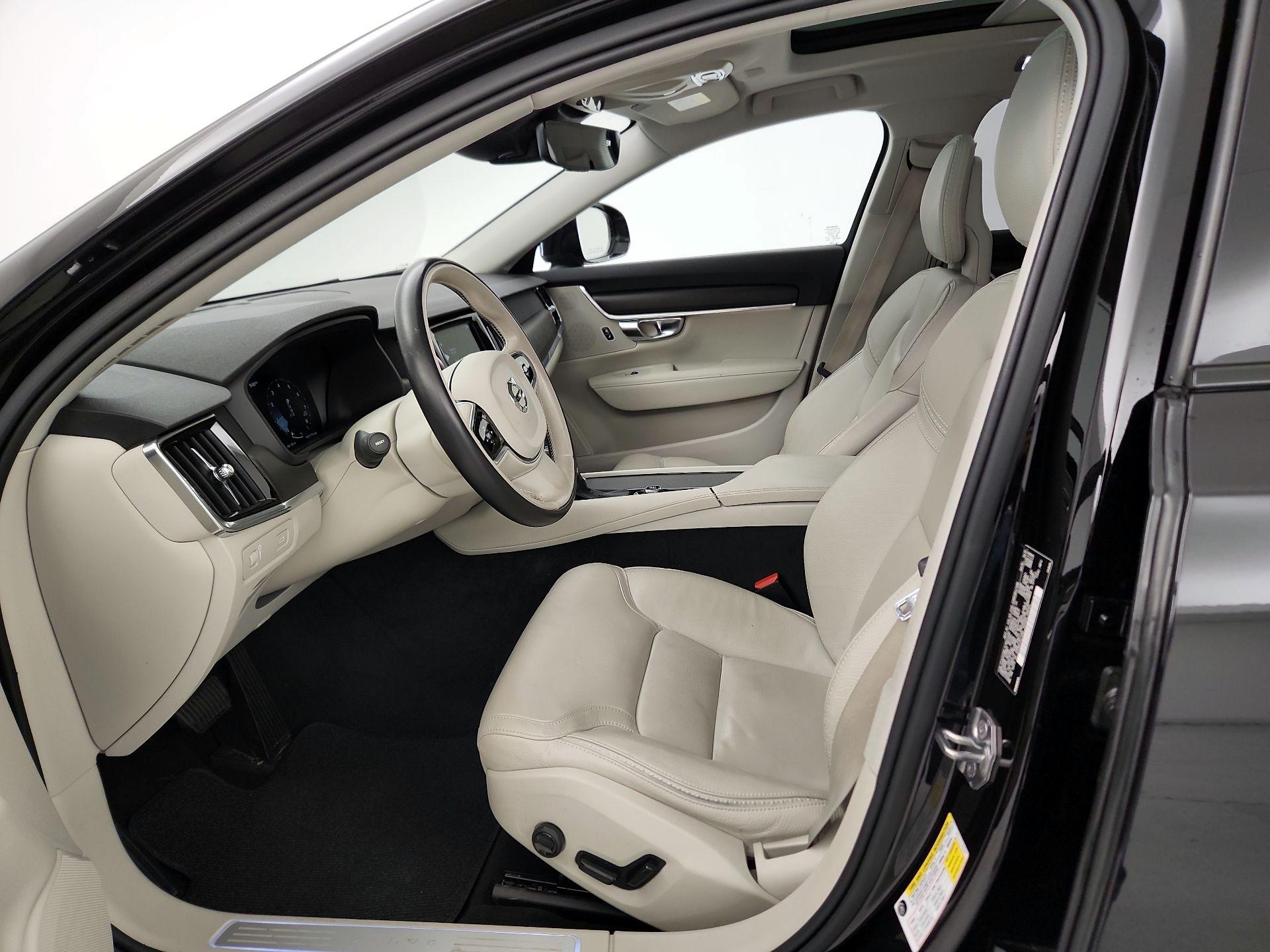 Thumbnail: 2018 Volvo V90 - 11