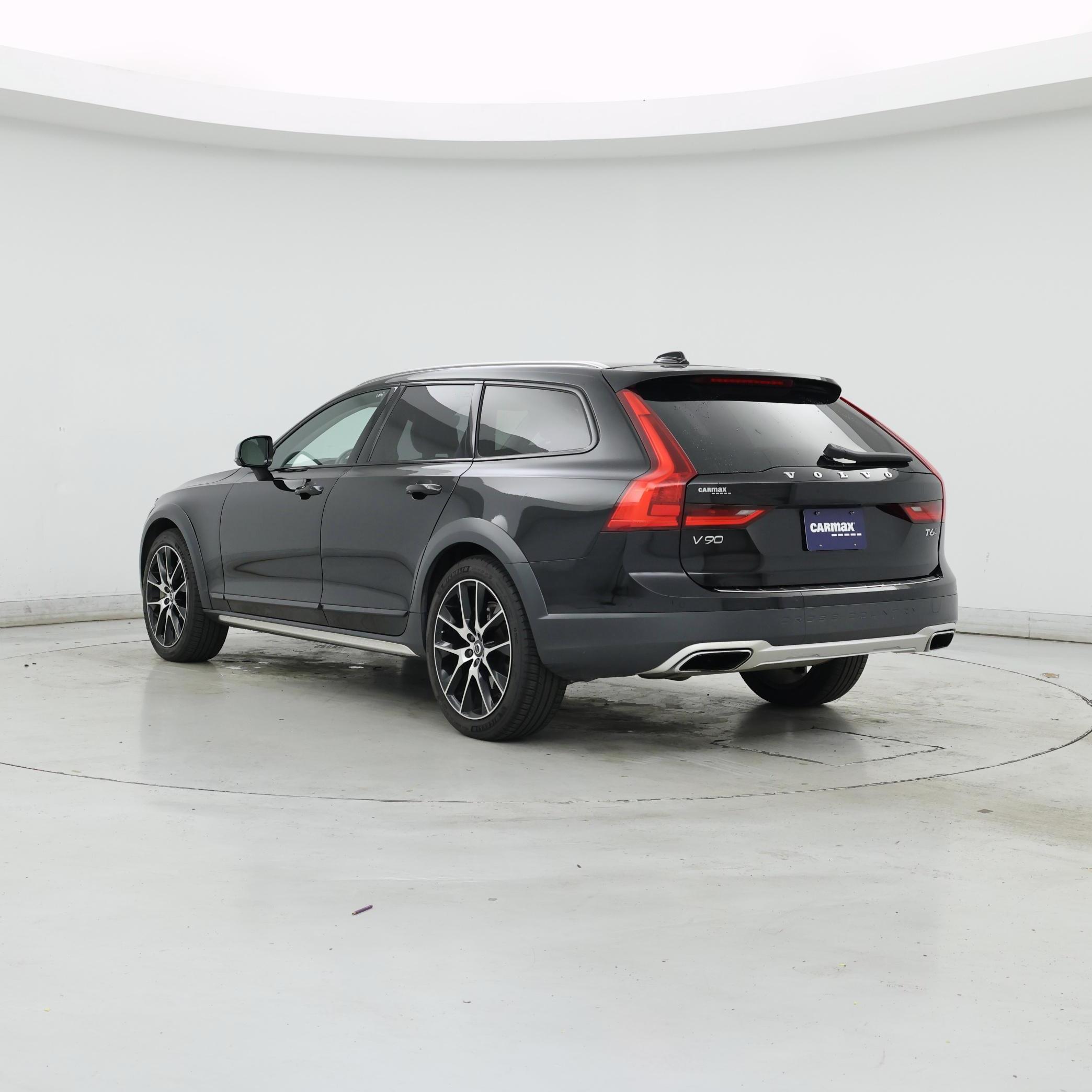 Thumbnail: 2018 Volvo V90 - 2