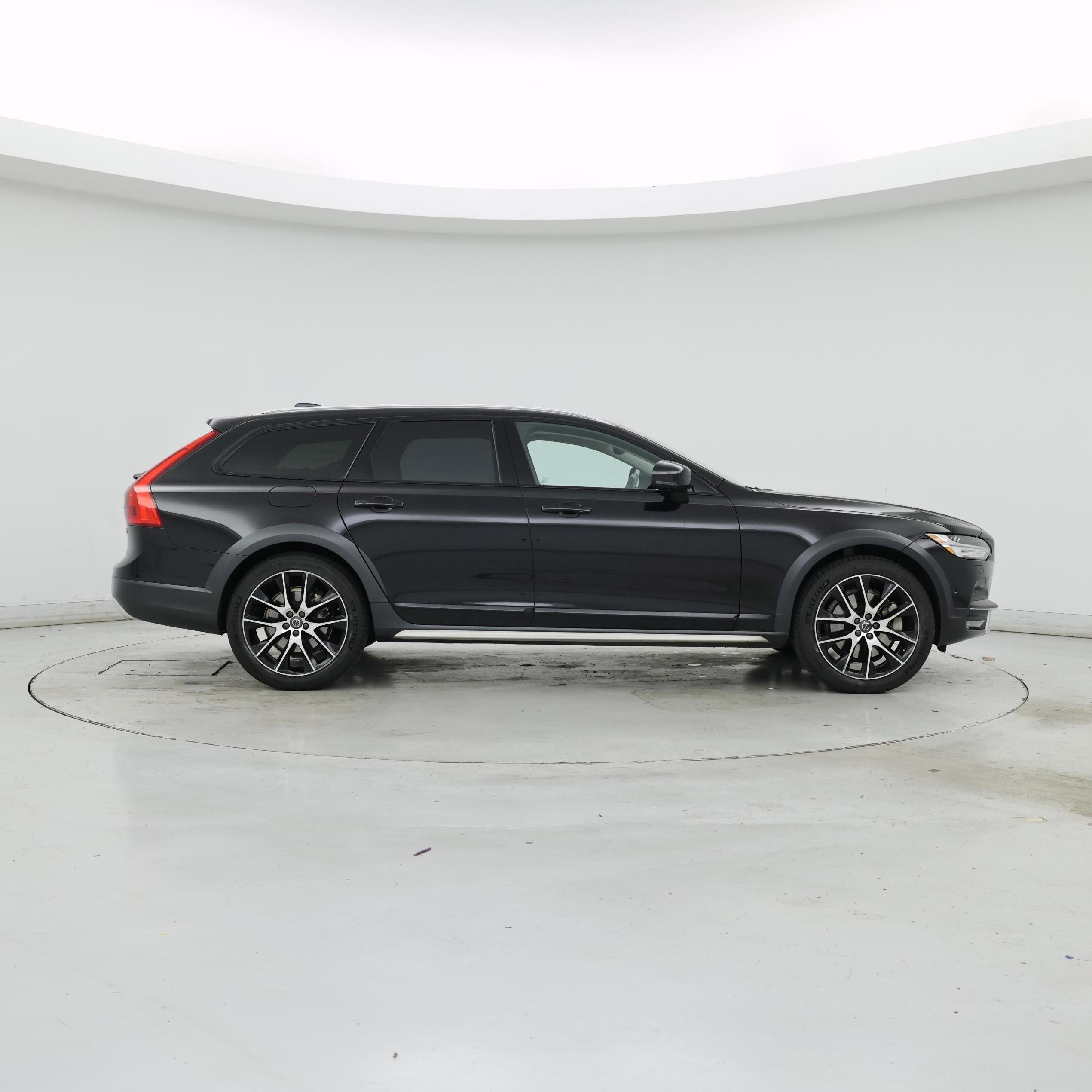 Thumbnail: 2018 Volvo V90 - 7