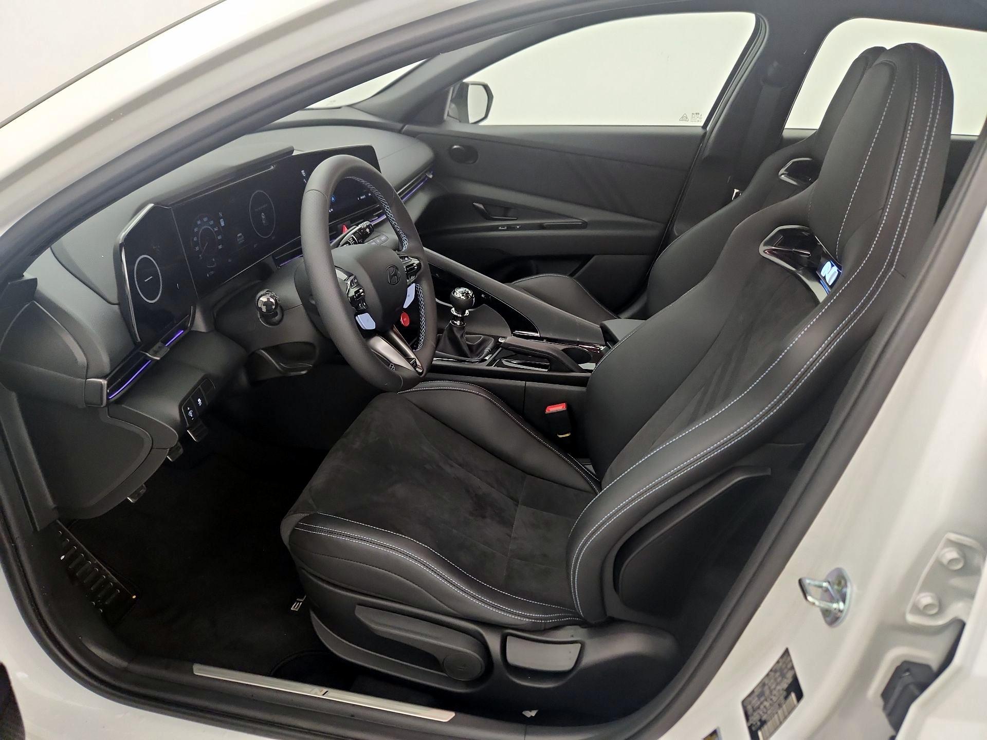 Thumbnail: 2025 Hyundai Elantra - 11