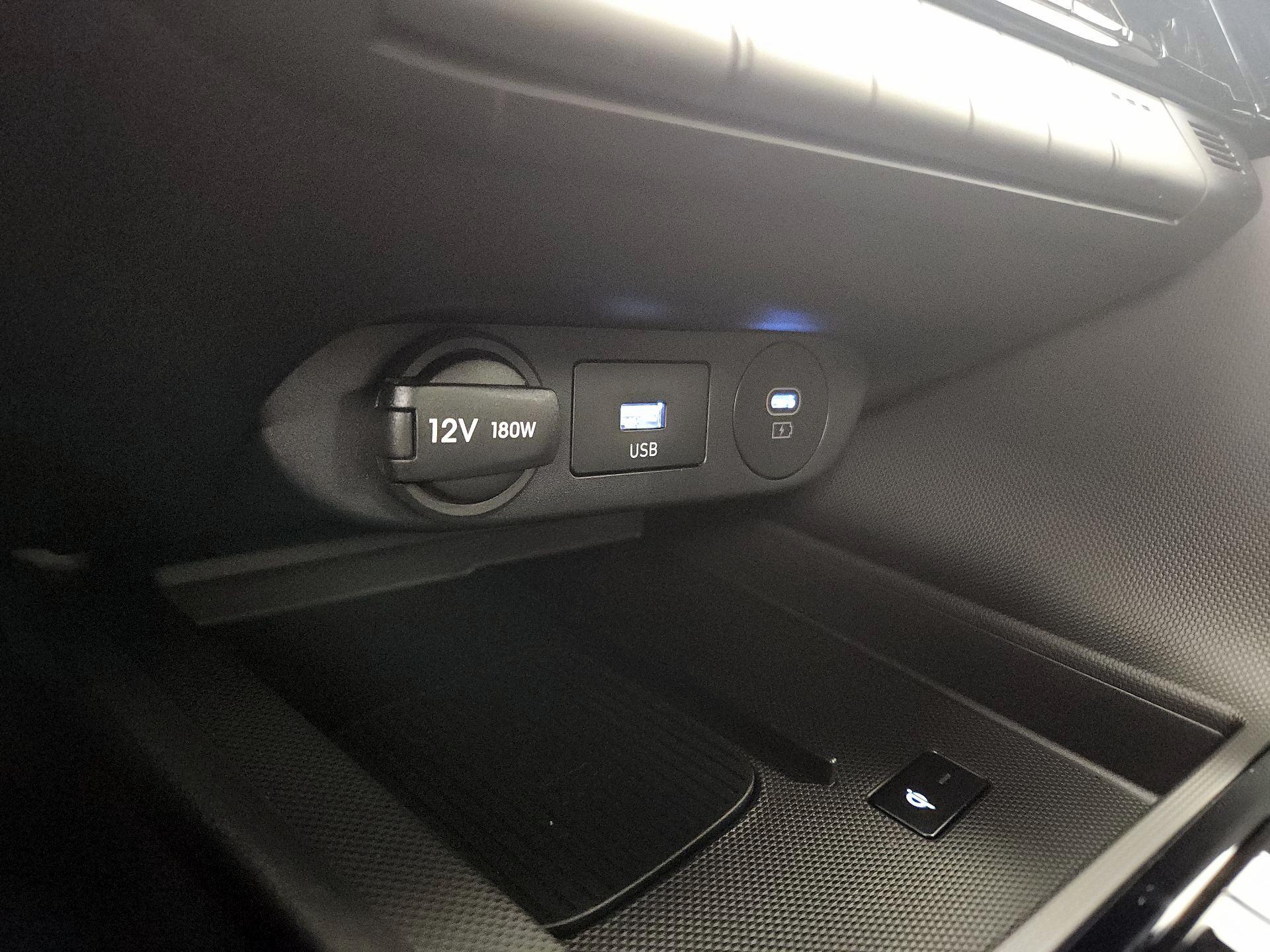 Thumbnail: 2025 Hyundai Elantra - 19