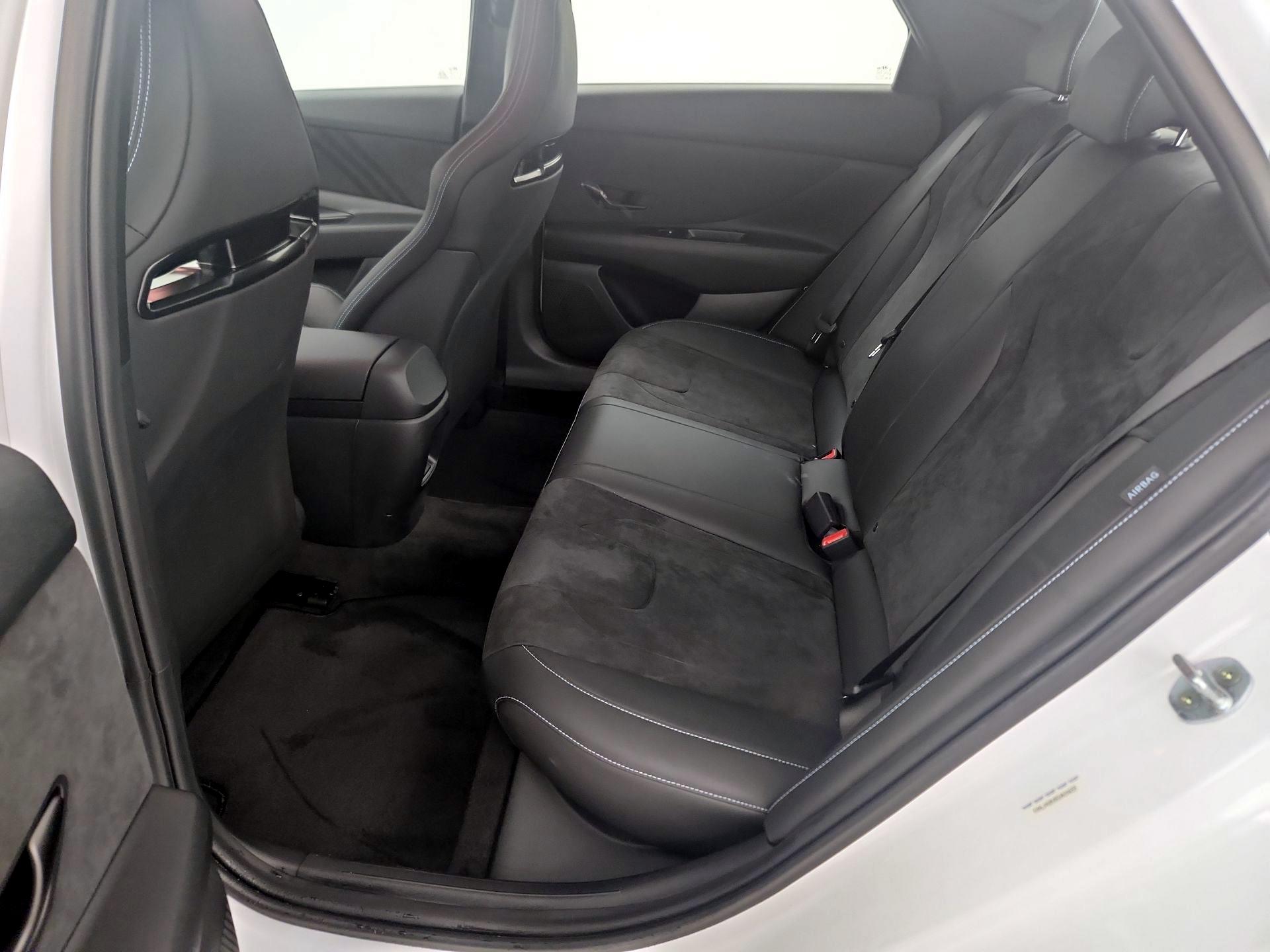 Thumbnail: 2025 Hyundai Elantra - 20