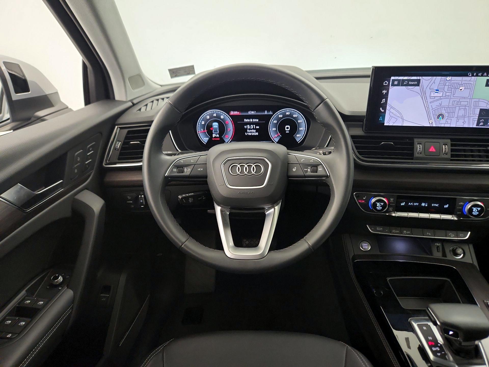 Thumbnail: 2023 Audi Q5 - 10