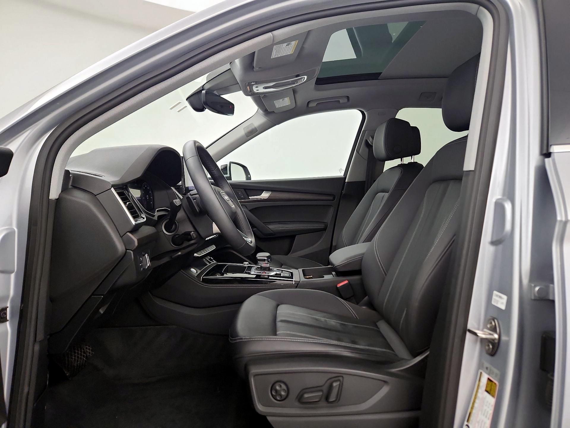 Thumbnail: 2023 Audi Q5 - 11