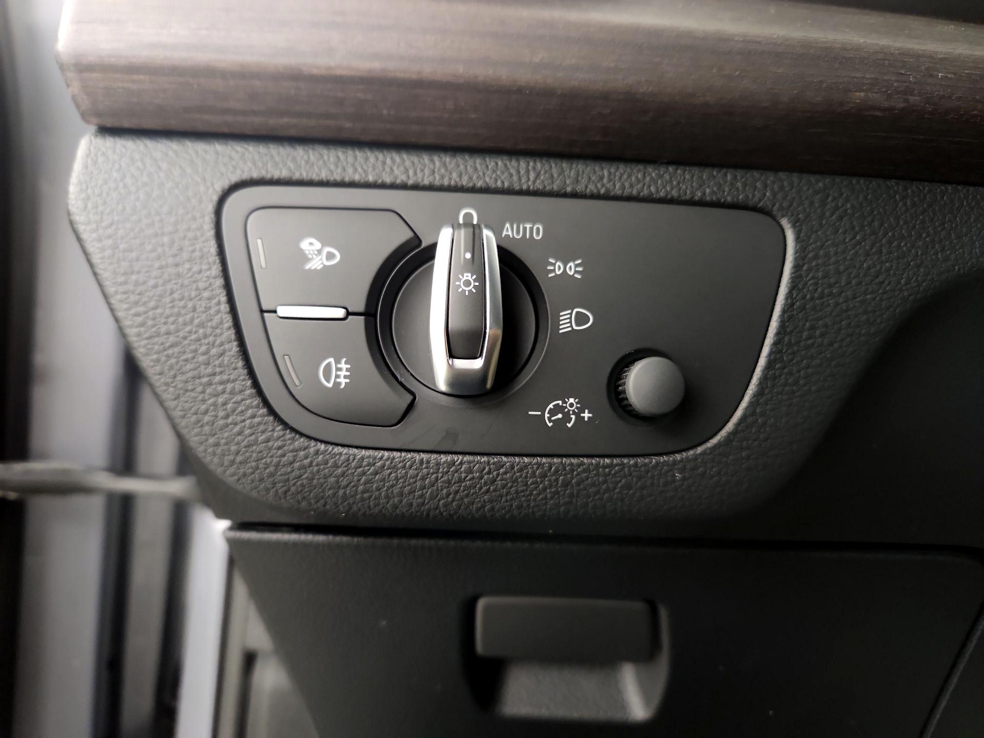 Thumbnail: 2023 Audi Q5 - 13