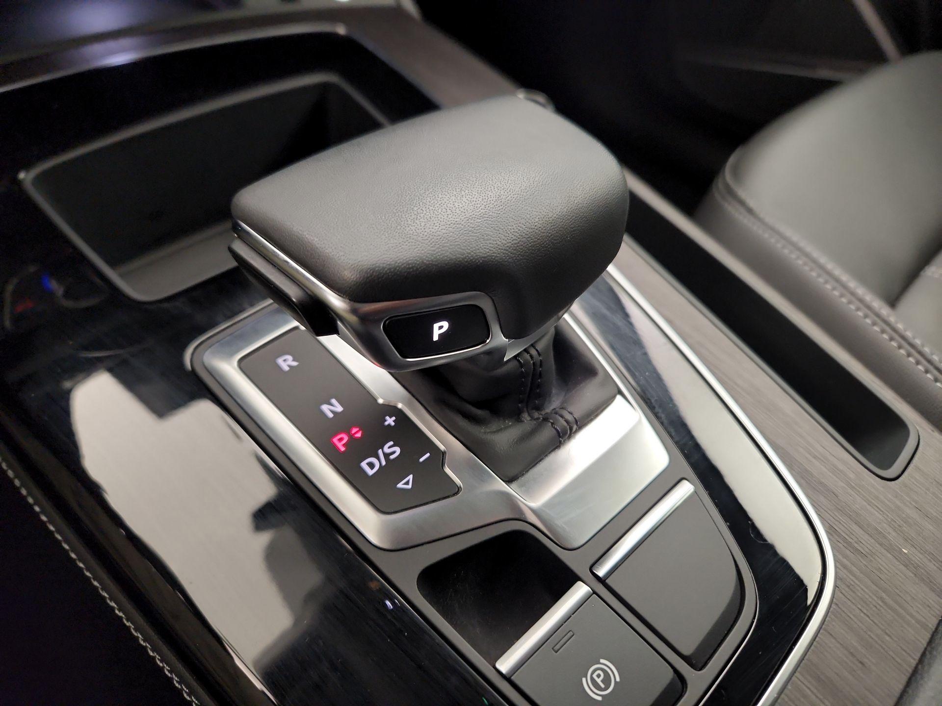 Thumbnail: 2023 Audi Q5 - 18