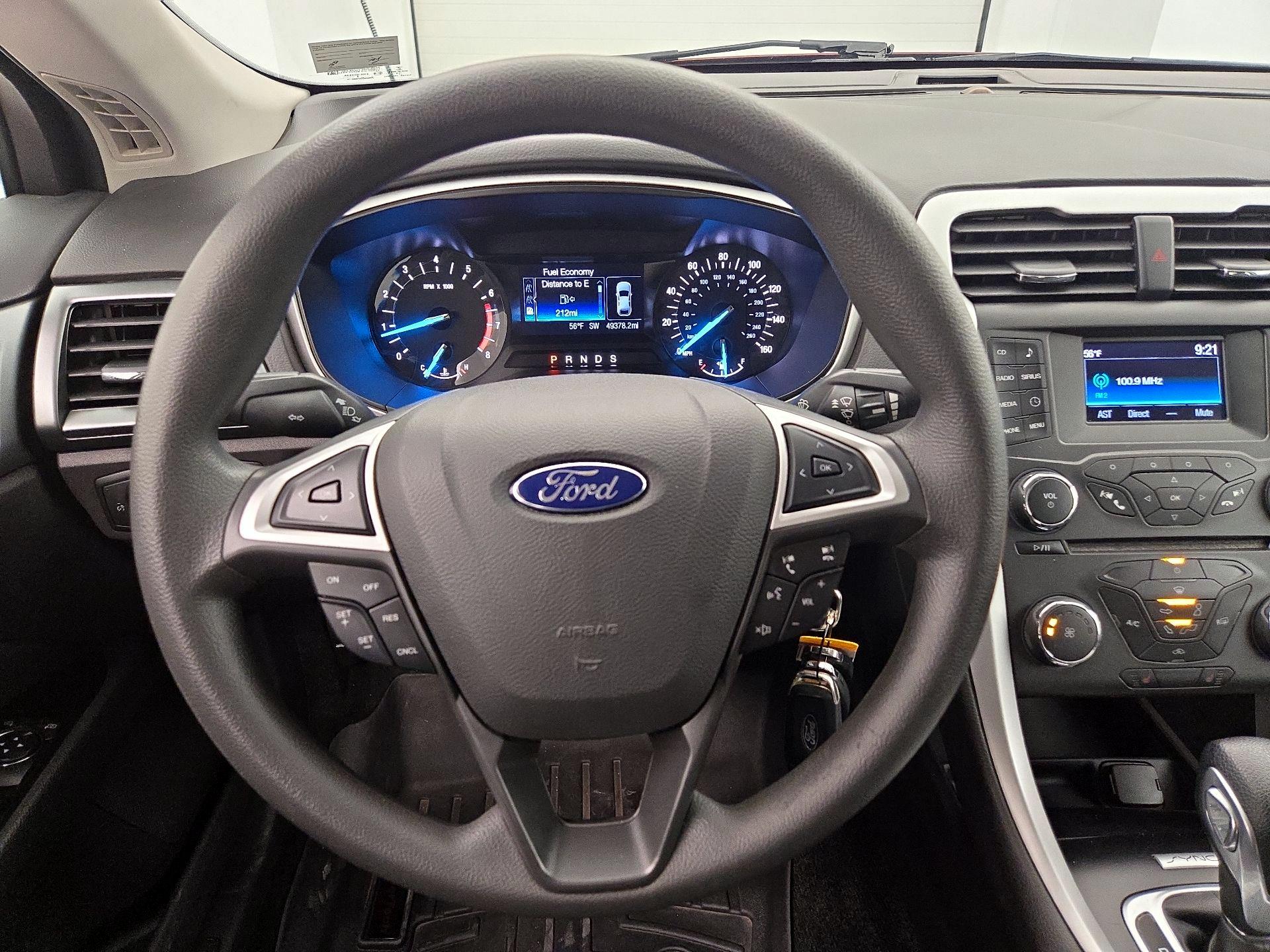 Thumbnail: 2016 Ford Fusion - 10