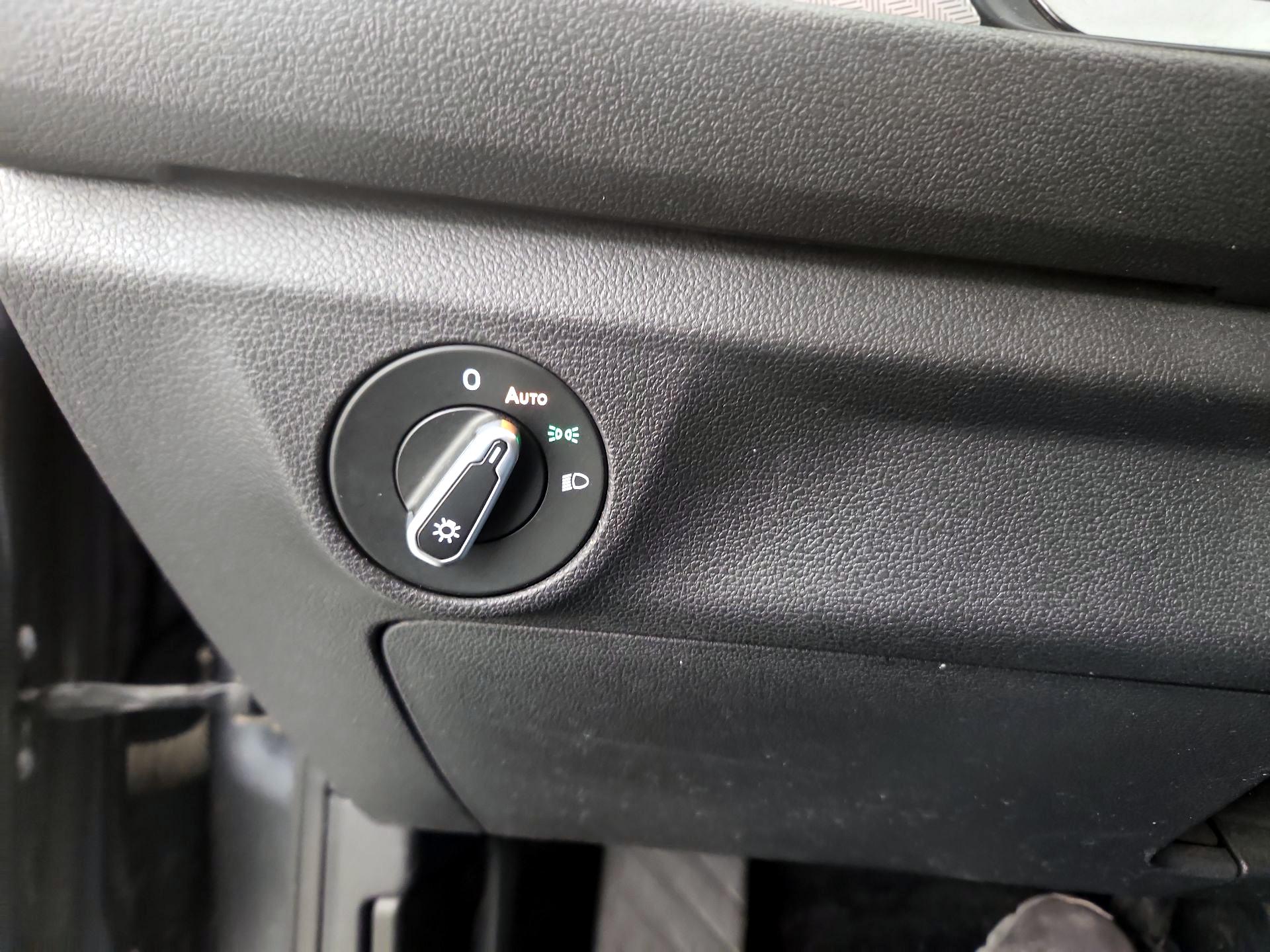 Thumbnail: 2021 Volkswagen Jetta - 13