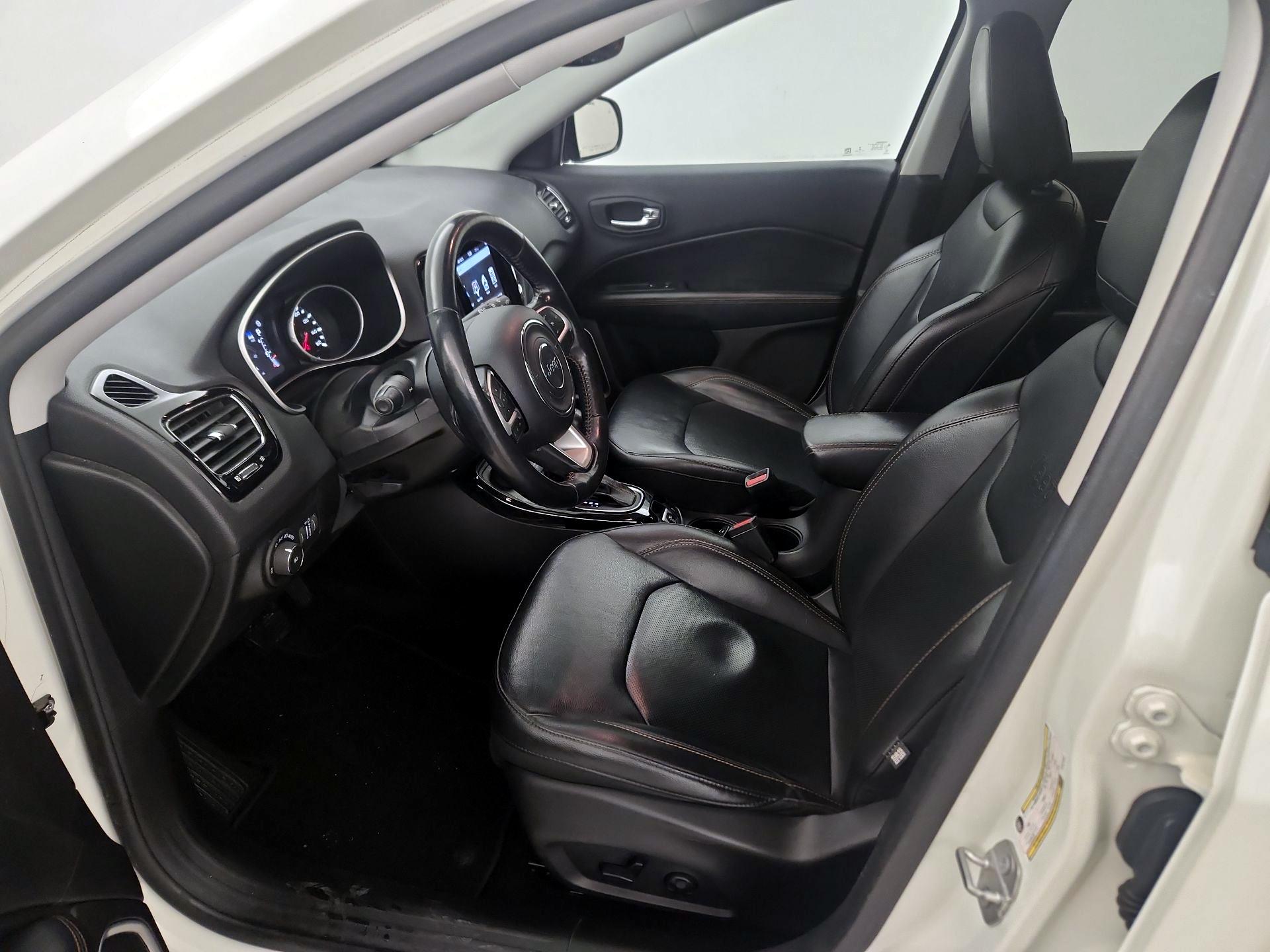 Thumbnail: 2019 Jeep Compass - 11