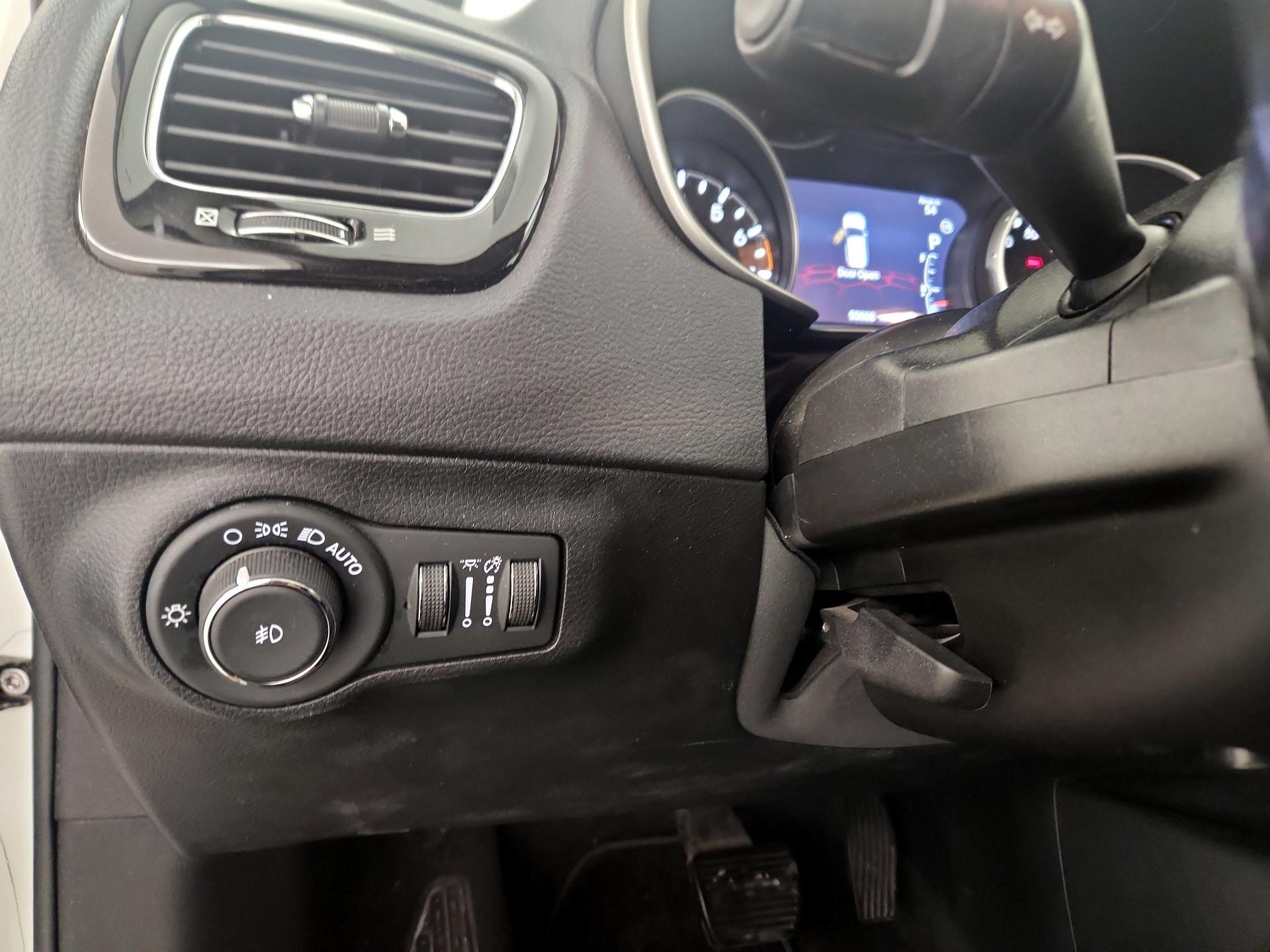 Thumbnail: 2019 Jeep Compass - 13