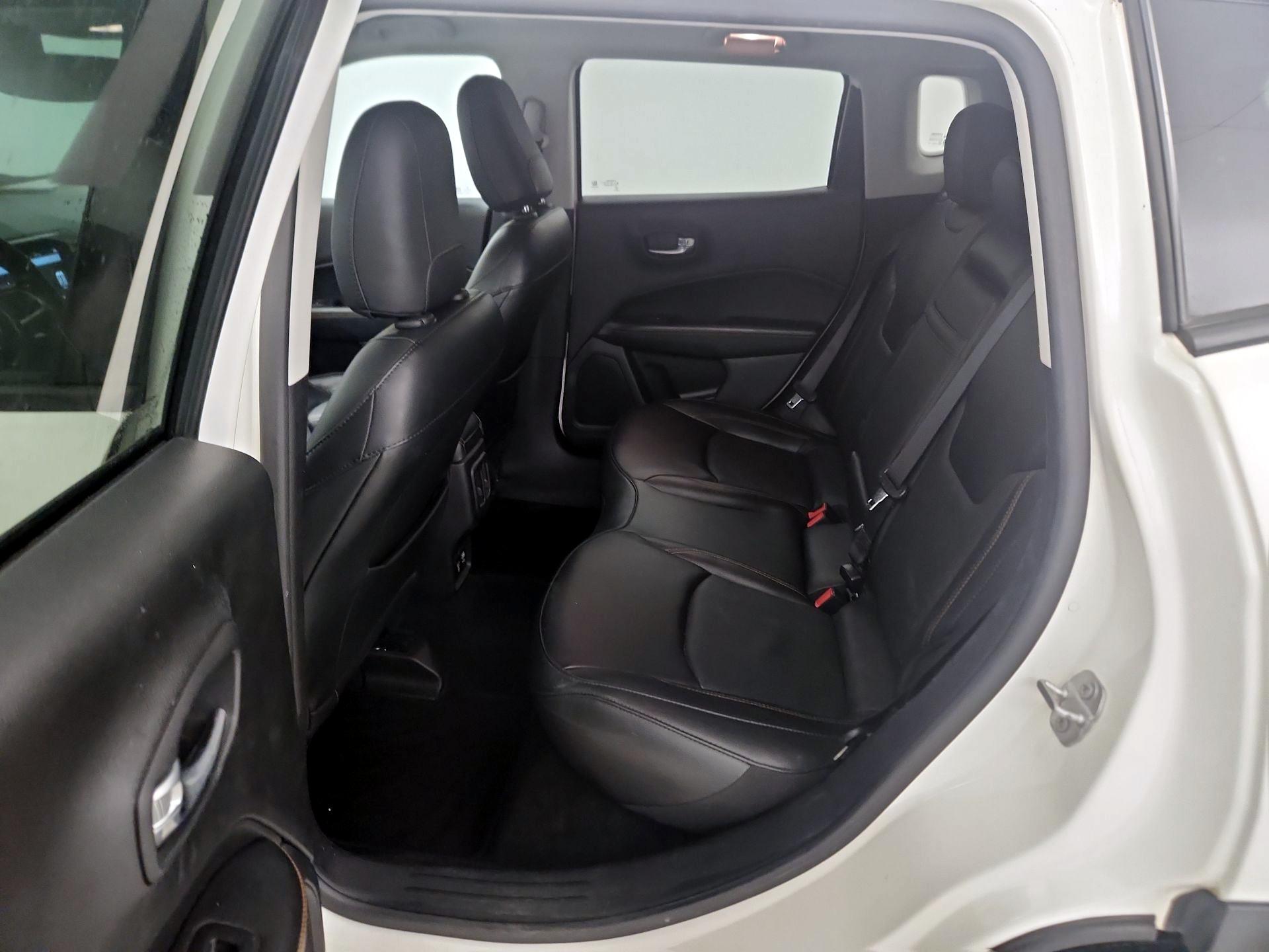 Thumbnail: 2019 Jeep Compass - 18