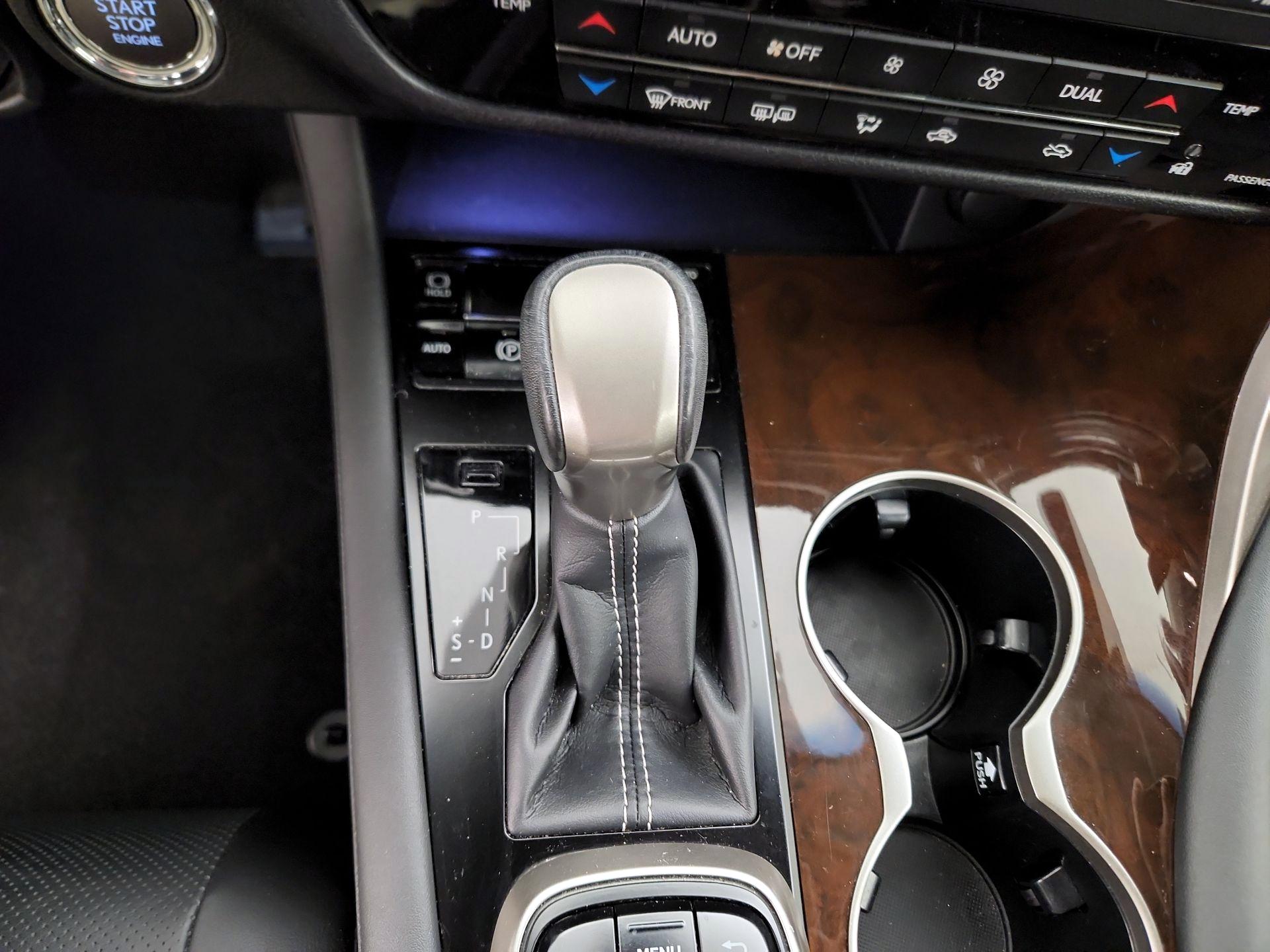 Thumbnail: 2019 Lexus RX - 18