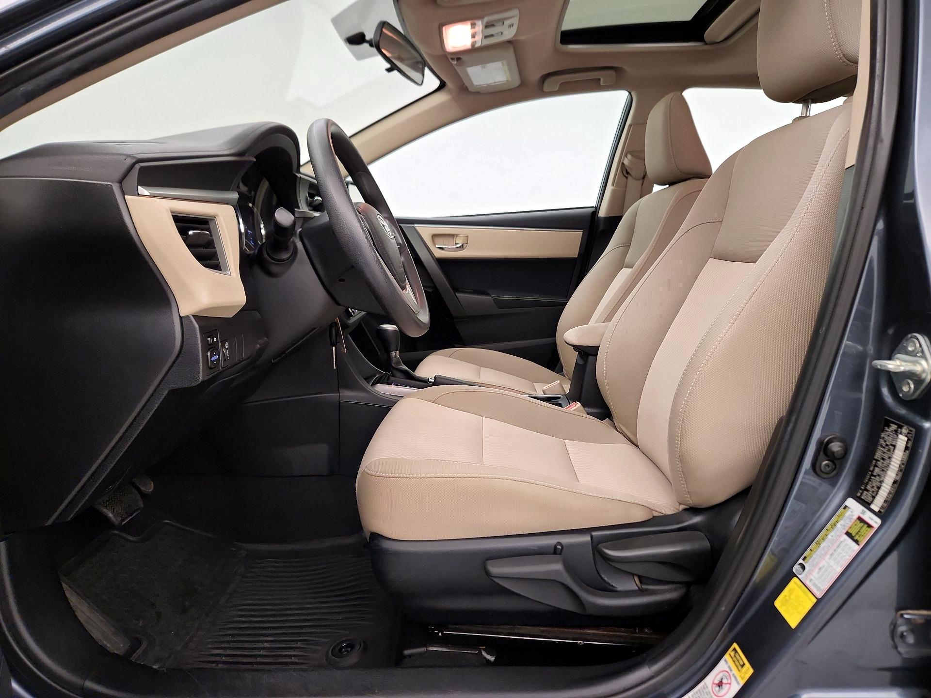 Thumbnail: 2015 Toyota Corolla - 11