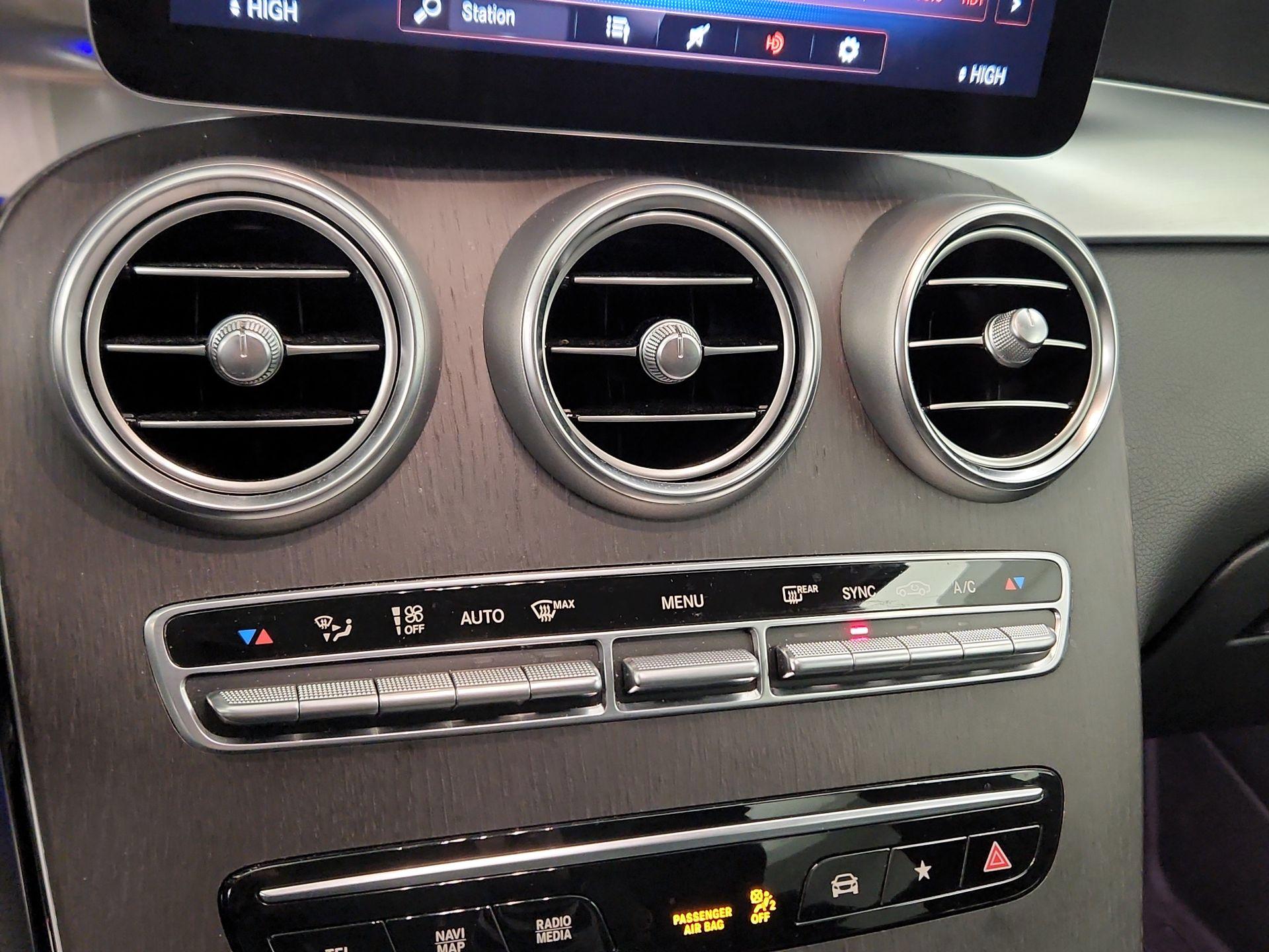 Thumbnail: 2021 Mercedes-Benz GLC - 17