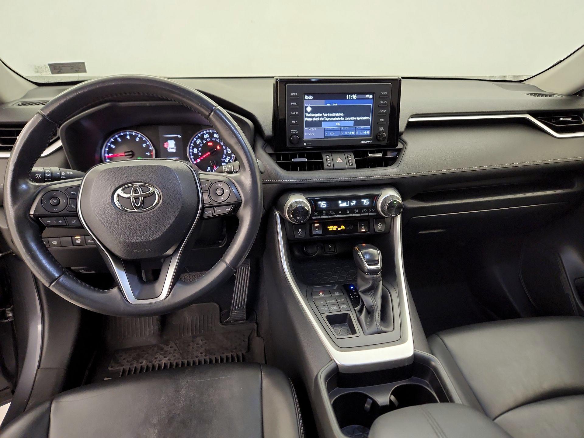 Thumbnail: 2020 Toyota RAV4 - 9