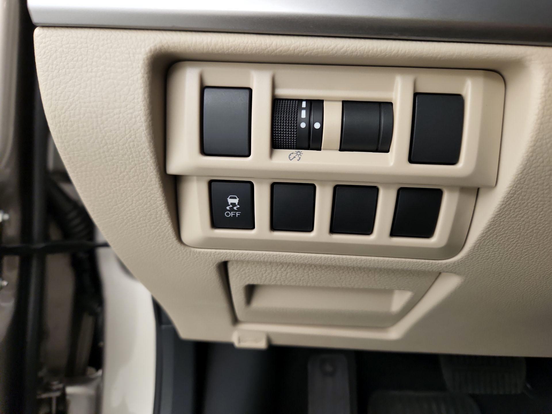 Thumbnail: 2015 Subaru Outback - 13