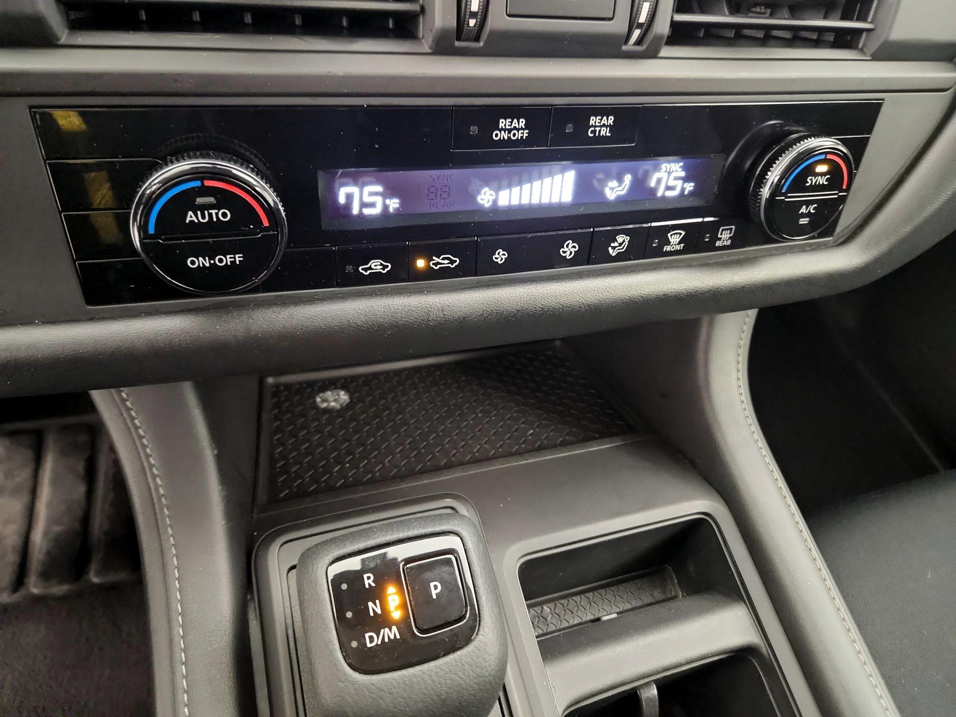 Thumbnail: 2023 Nissan Pathfinder - 16