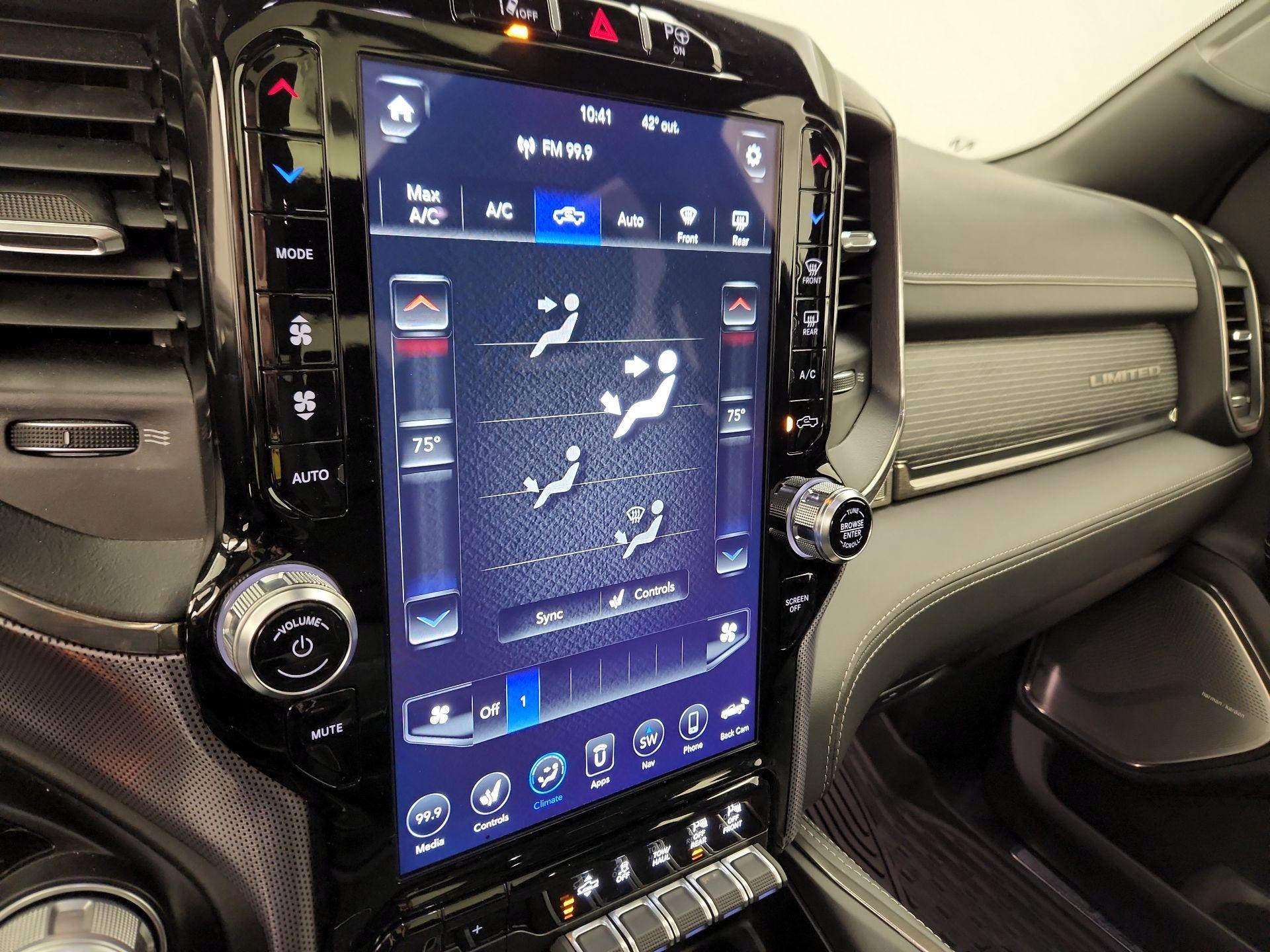 Thumbnail: 2020 RAM 1500 - 17