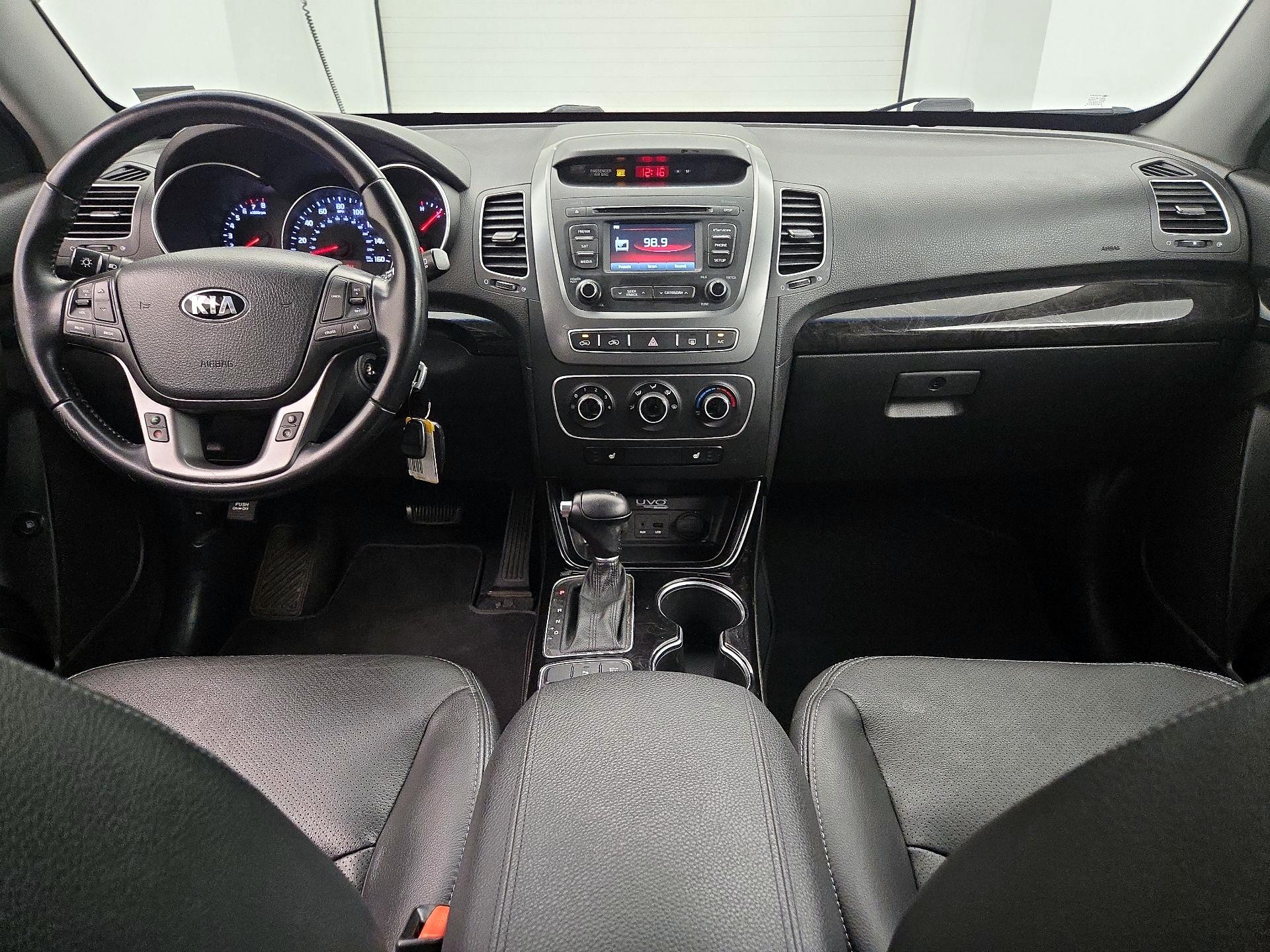 Thumbnail: 2015 Kia Sorento - 9