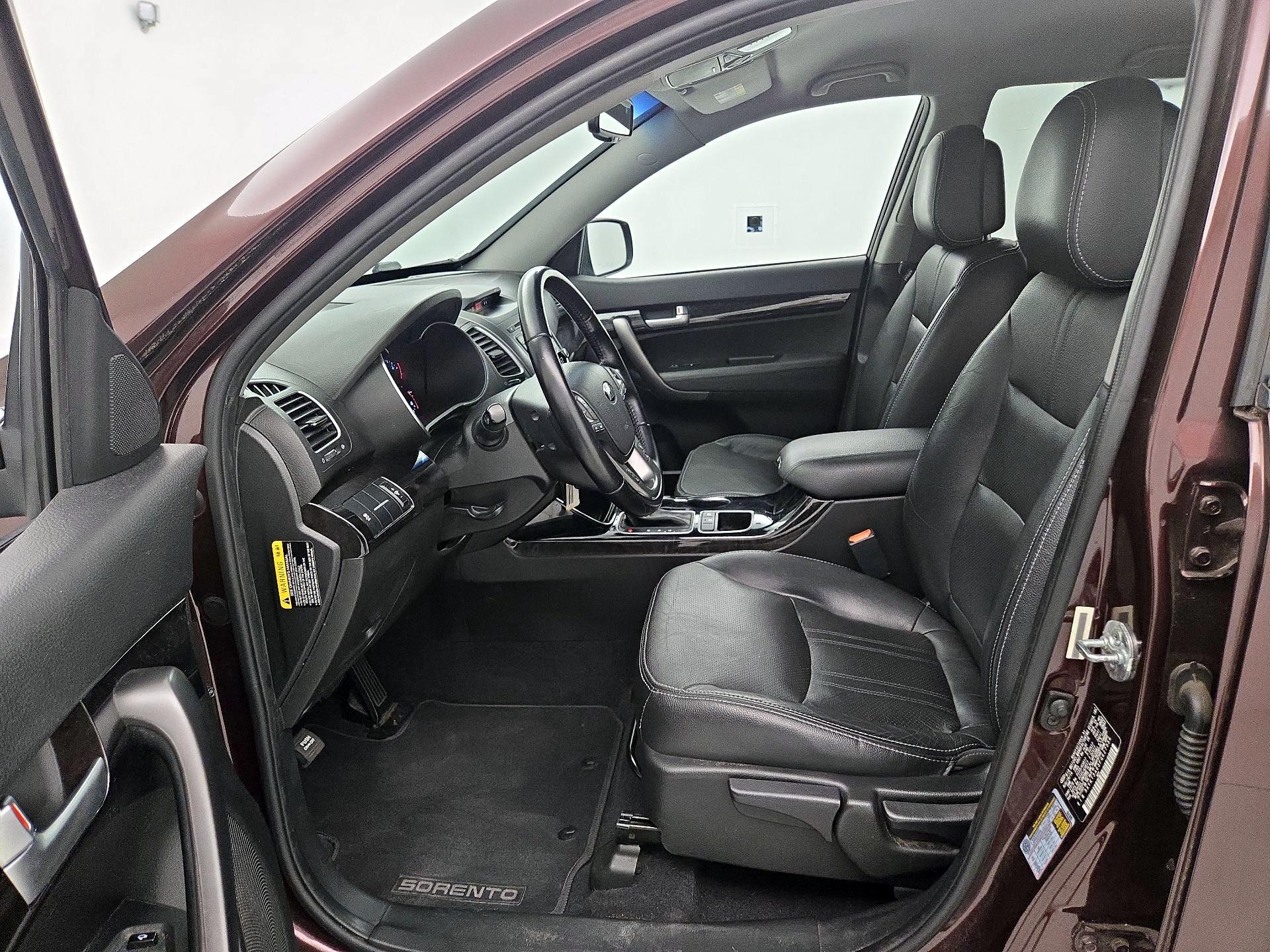 Thumbnail: 2015 Kia Sorento - 11