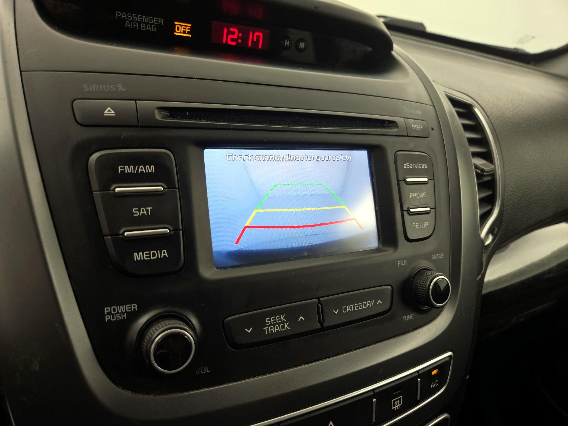 Thumbnail: 2015 Kia Sorento - 14