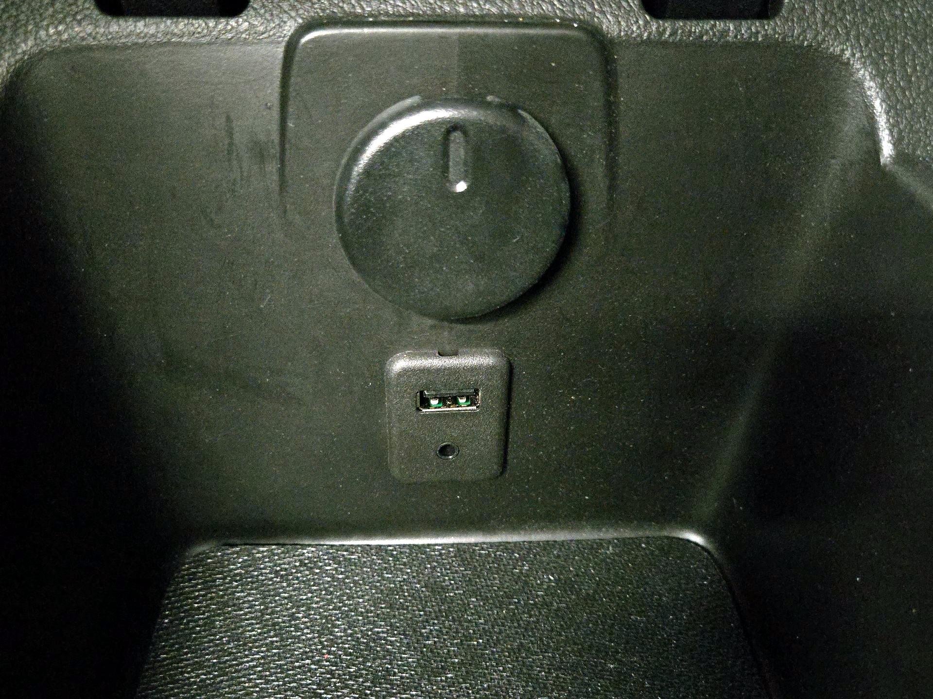 Thumbnail: 2015 Chevrolet Camaro - 19