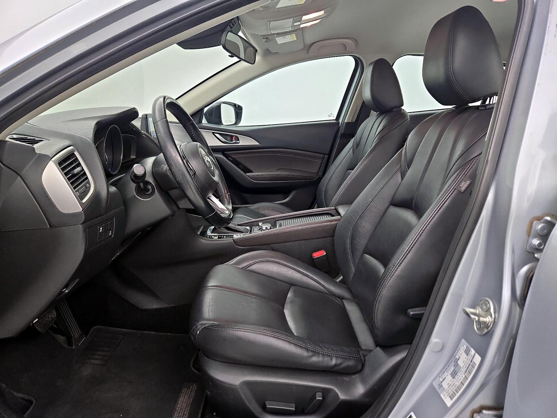 Thumbnail: 2018 Mazda Mazda3 - 11