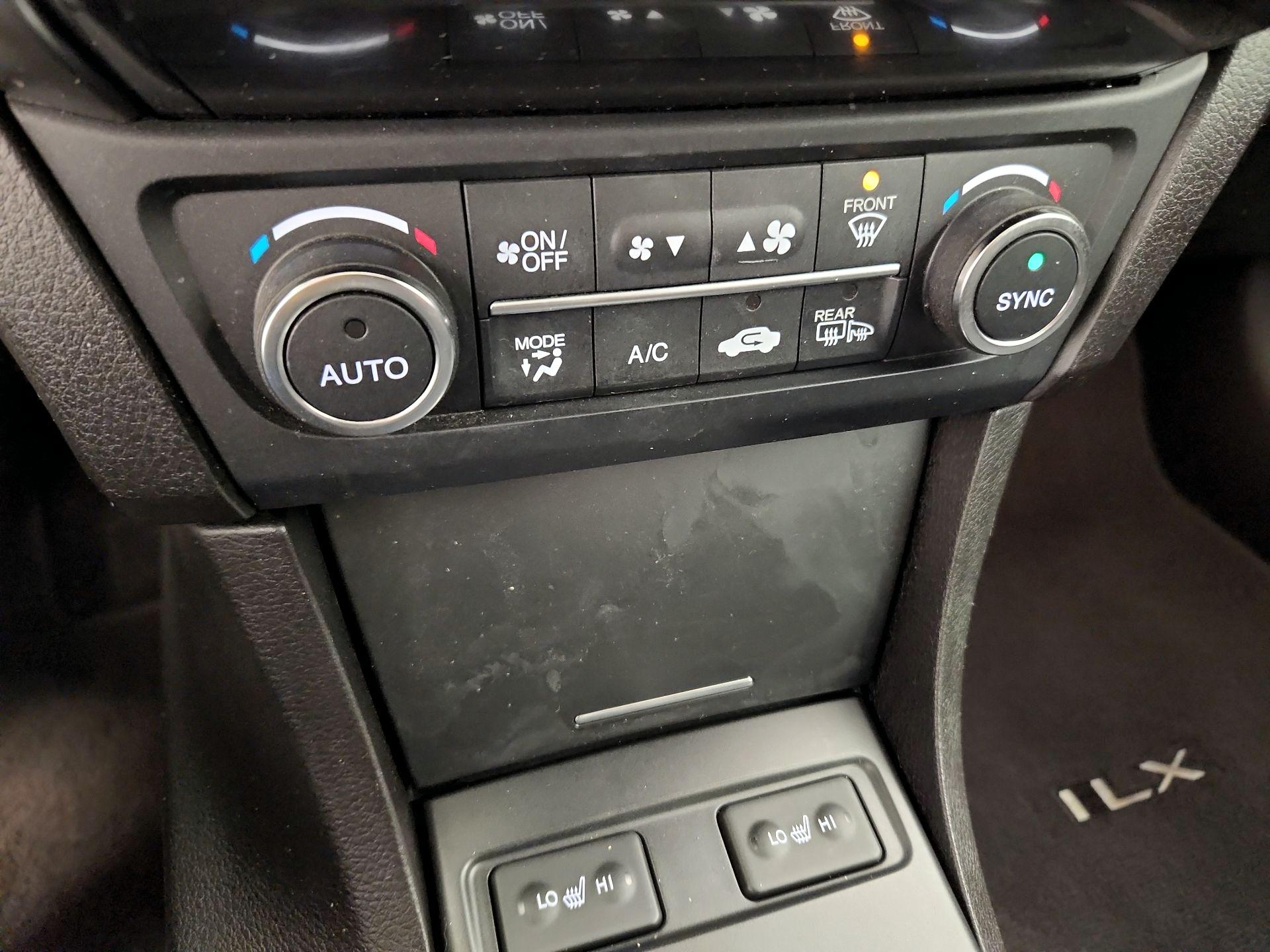 Thumbnail: 2020 Acura ILX - 16