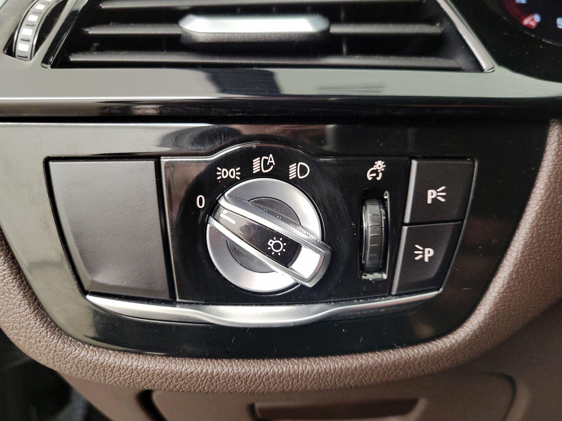 Thumbnail: 2019 BMW 5 Series - 13