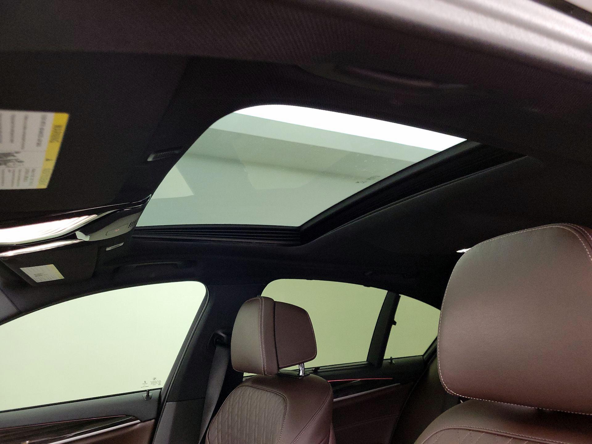 Thumbnail: 2019 BMW 5 Series - 20