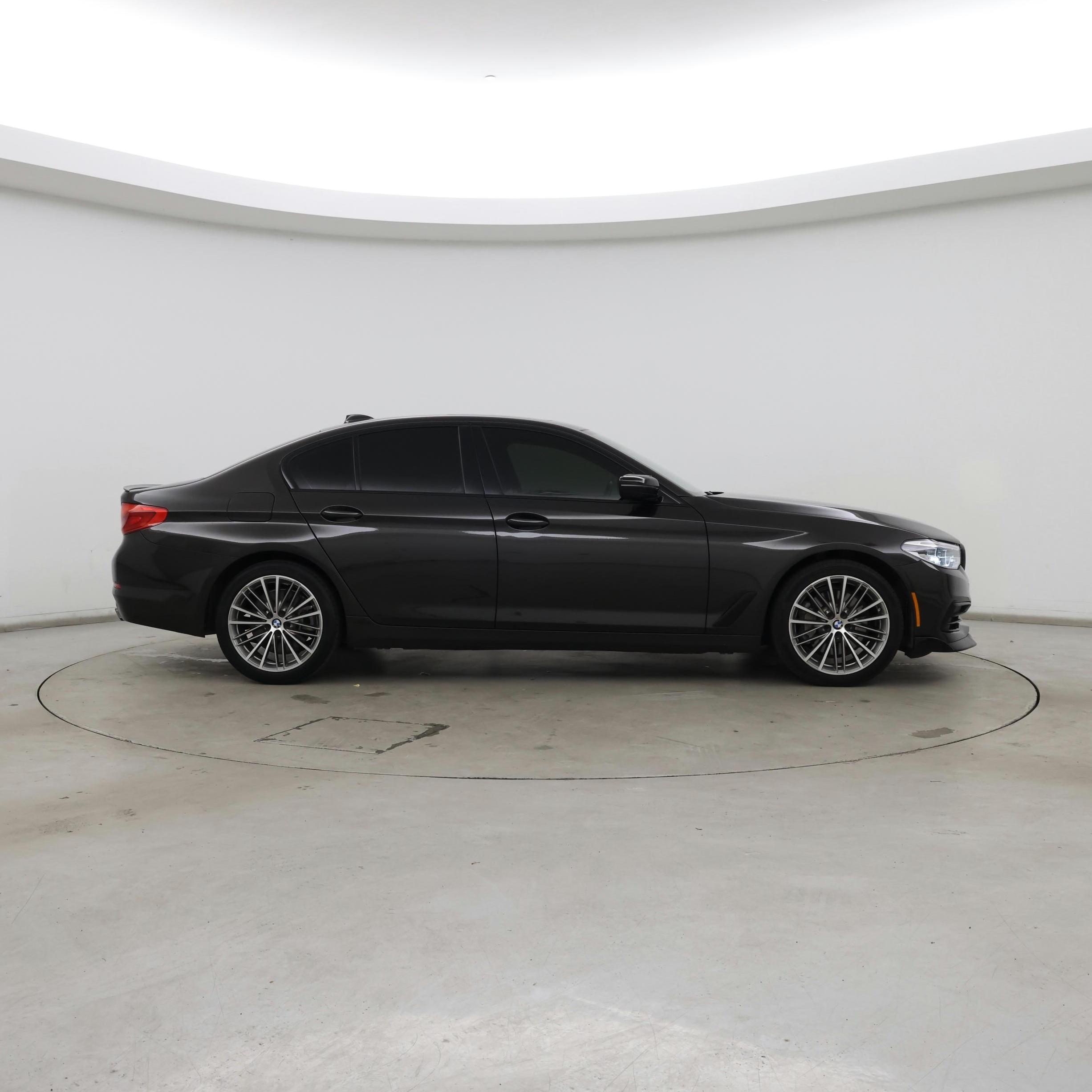 Thumbnail: 2019 BMW 5 Series - 7