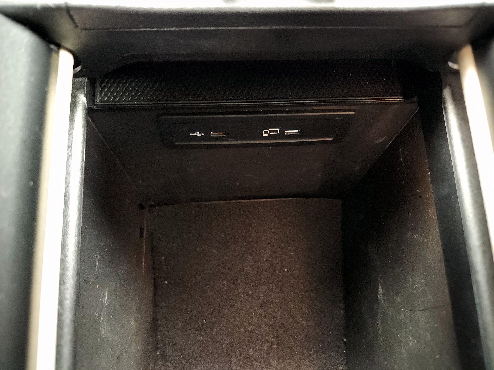 Thumbnail: 2022 Mercedes-Benz GLC - 18