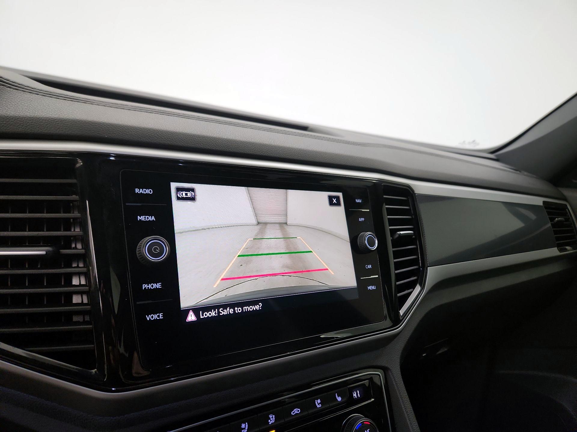 Thumbnail: 2021 Volkswagen Atlas - 15