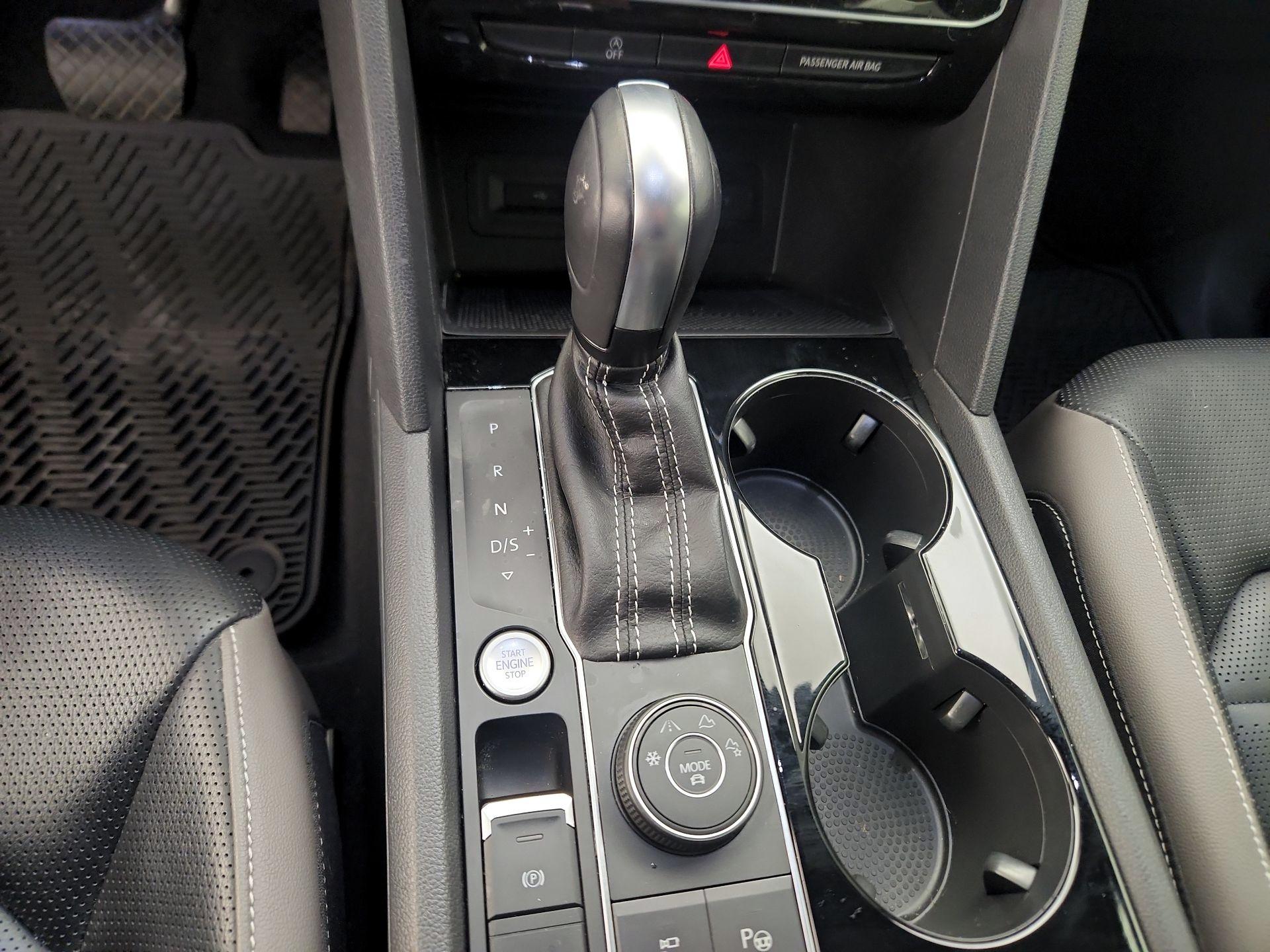 Thumbnail: 2021 Volkswagen Atlas - 18