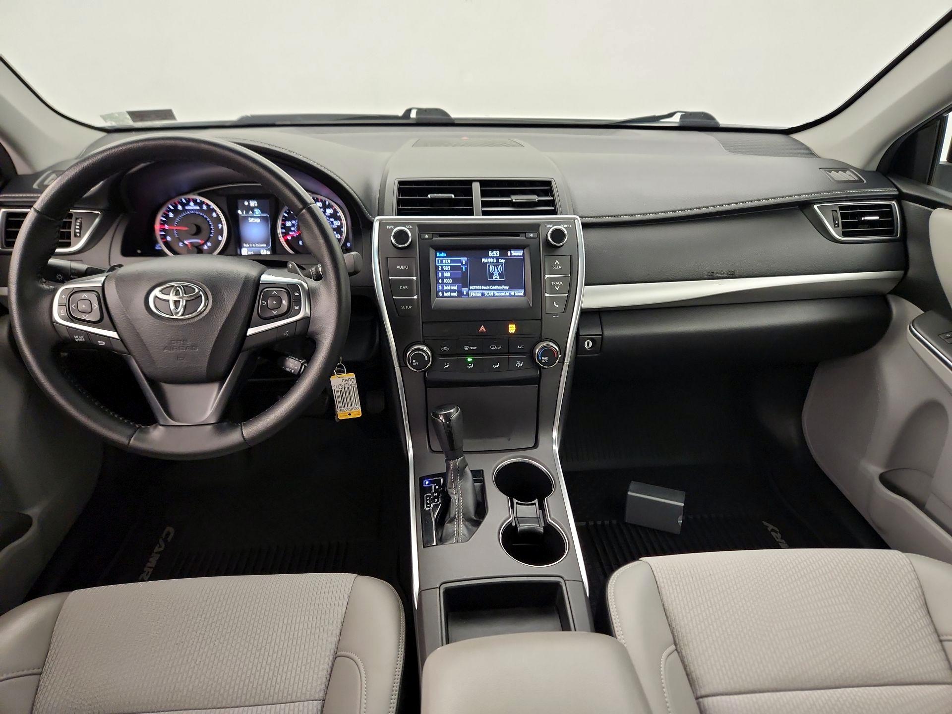 Thumbnail: 2016 Toyota Camry - 9