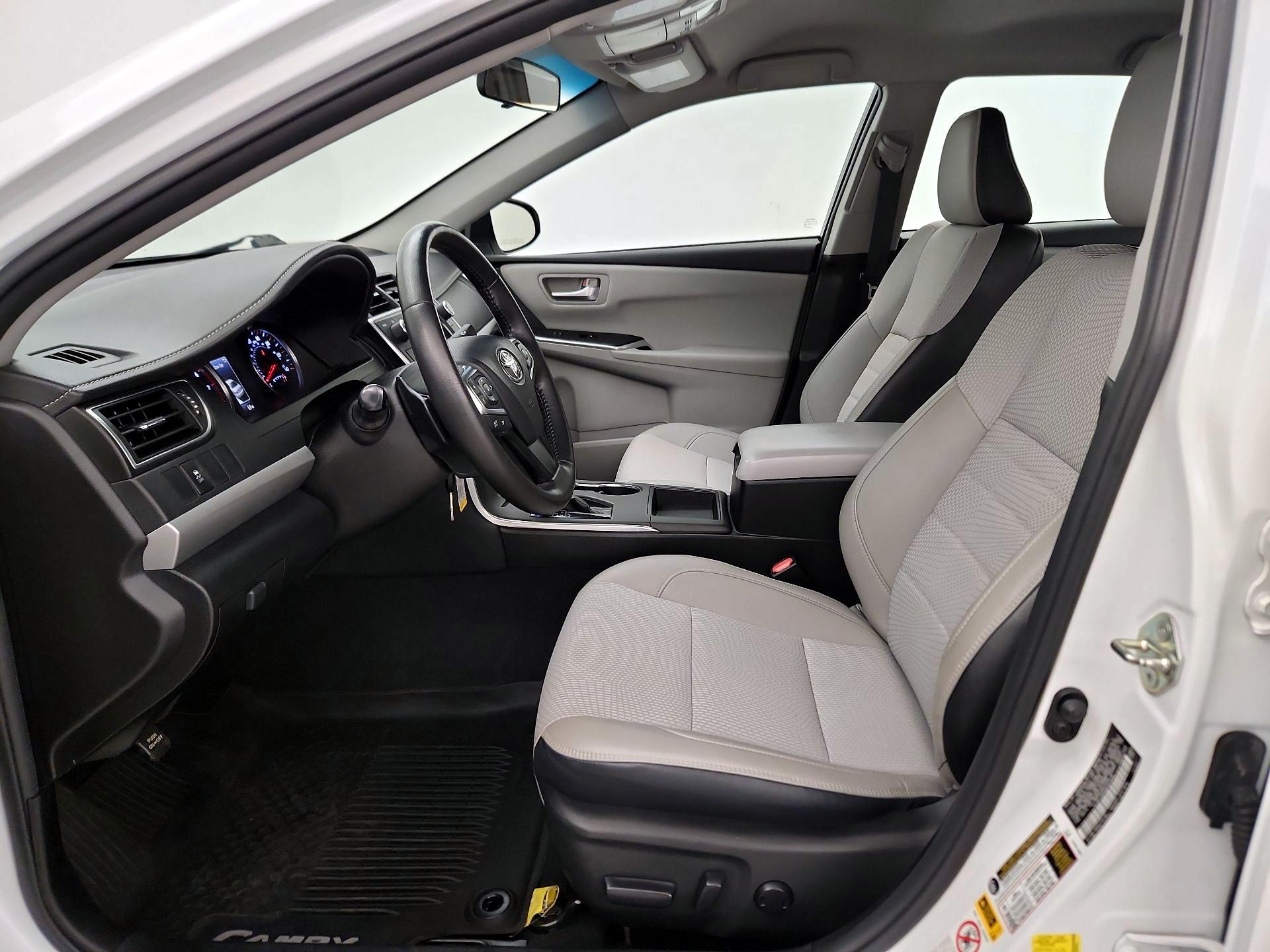 Thumbnail: 2016 Toyota Camry - 11