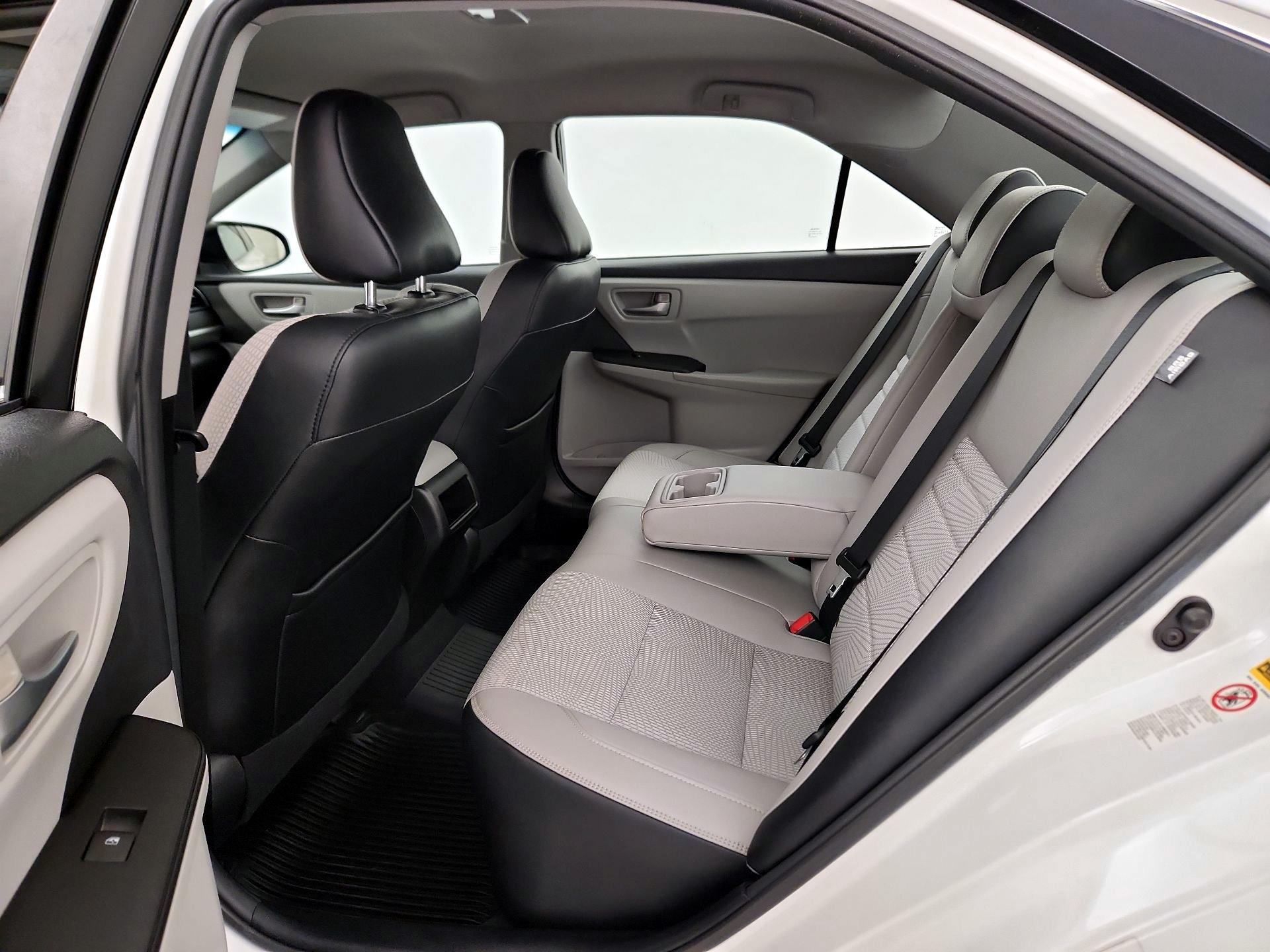 Thumbnail: 2016 Toyota Camry - 19