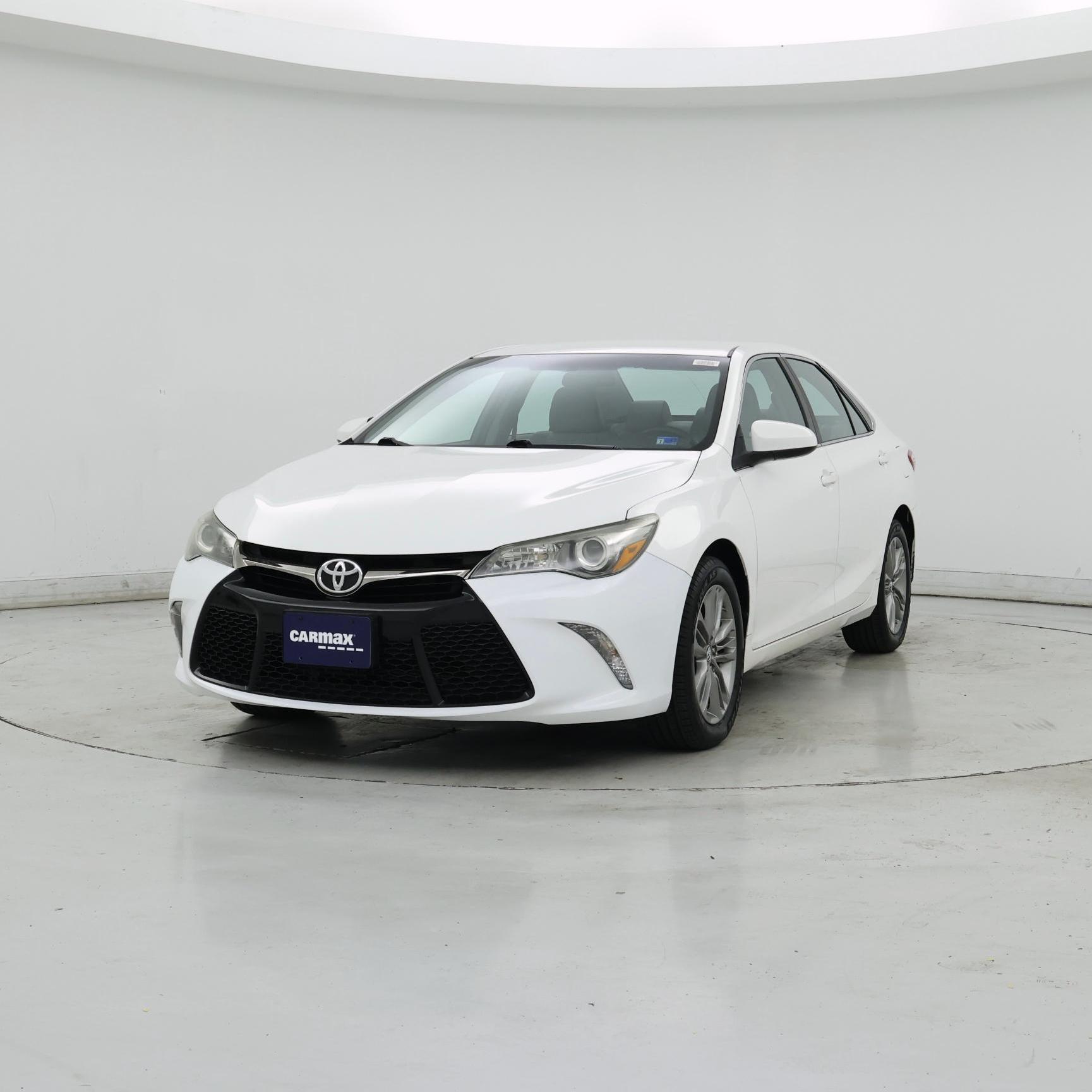 Thumbnail: 2016 Toyota Camry - 4