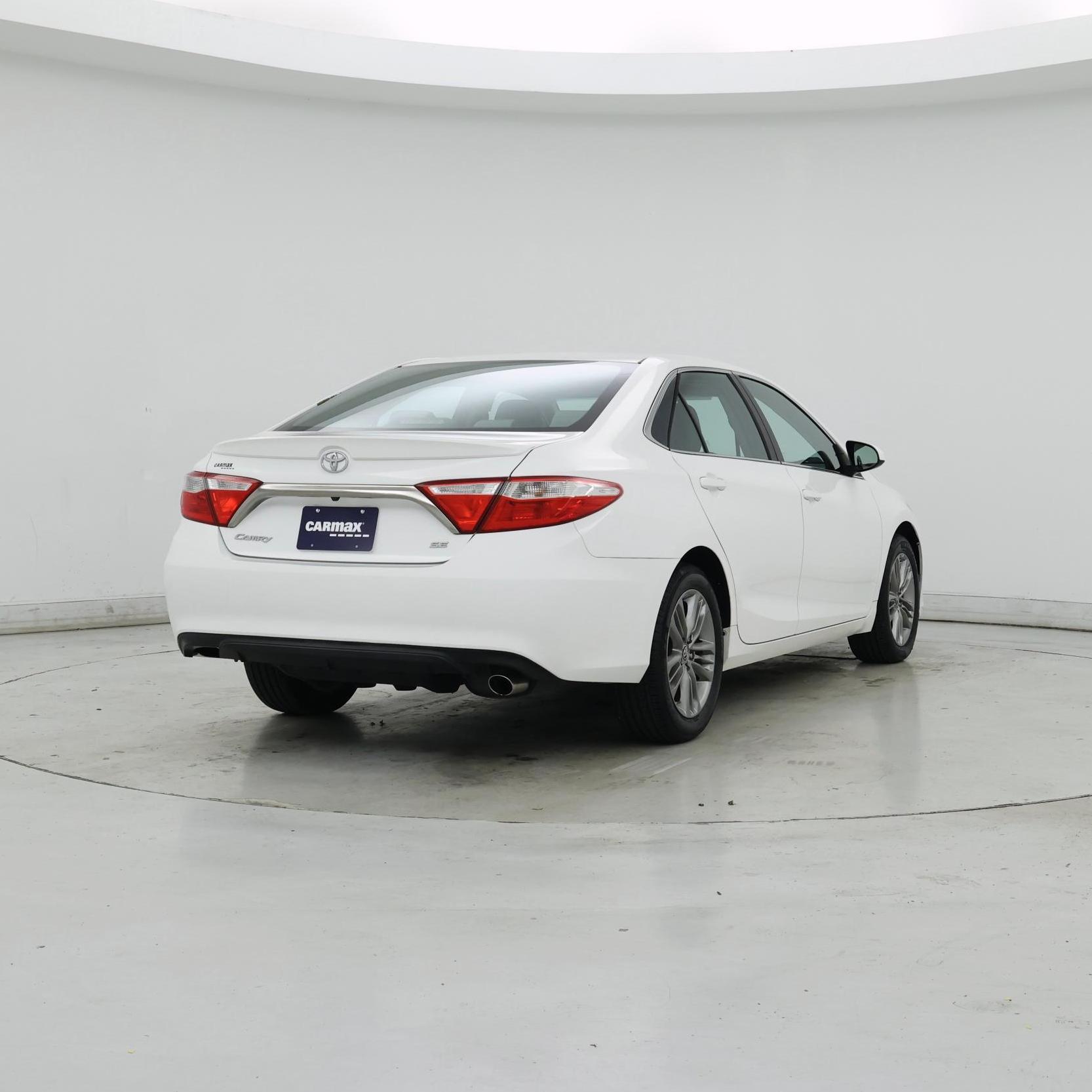 Thumbnail: 2016 Toyota Camry - 8