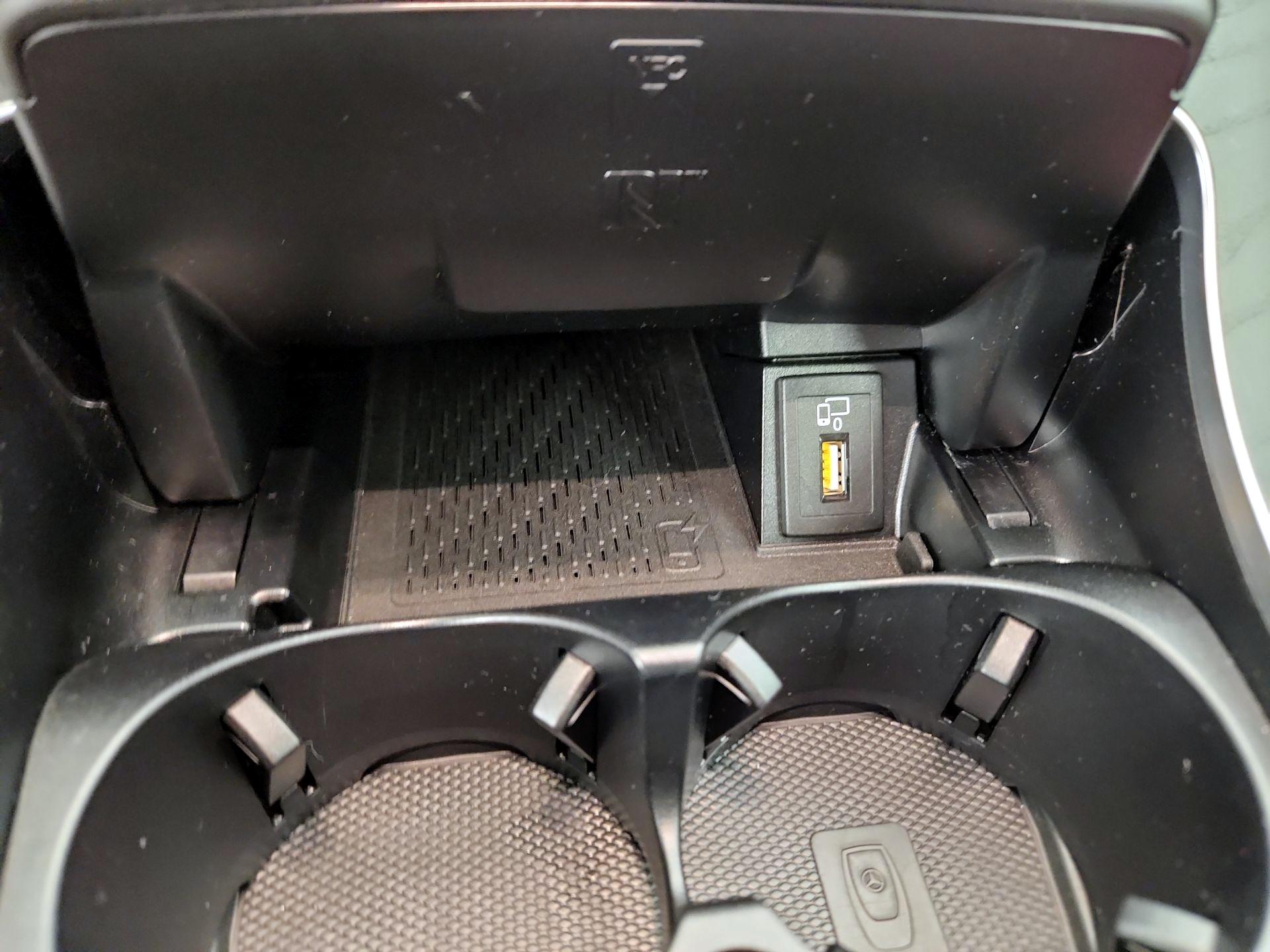 Thumbnail: 2019 Mercedes-Benz C-Class - 19