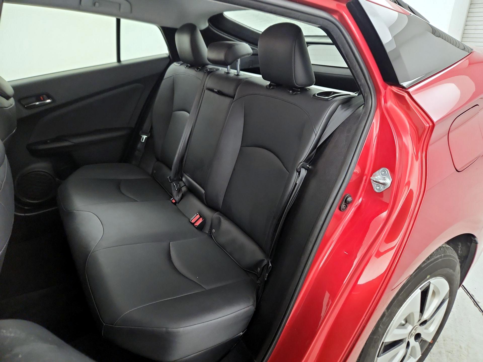 Thumbnail: 2016 Toyota Prius - 18