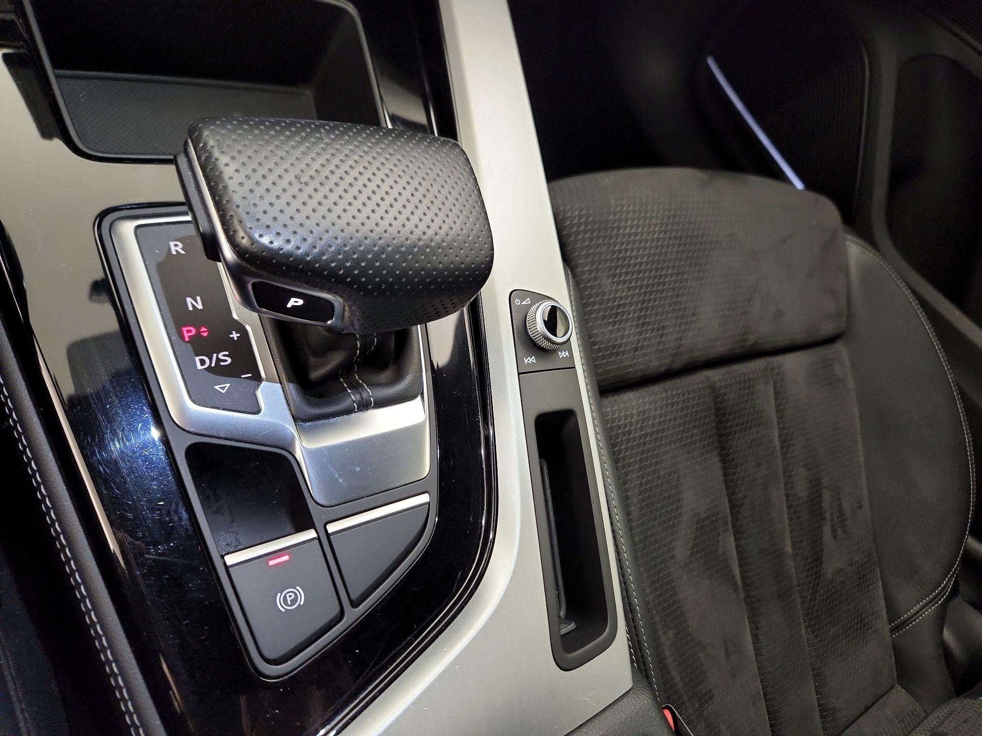 Thumbnail: 2021 Audi A4 - 18