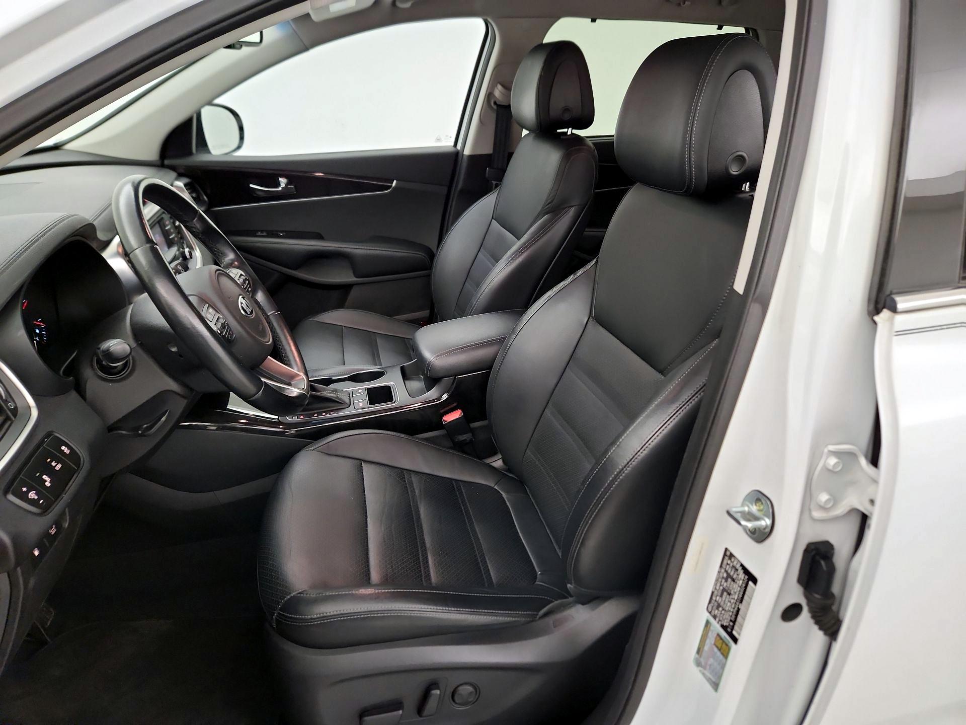 Thumbnail: 2016 Kia Sorento - 11