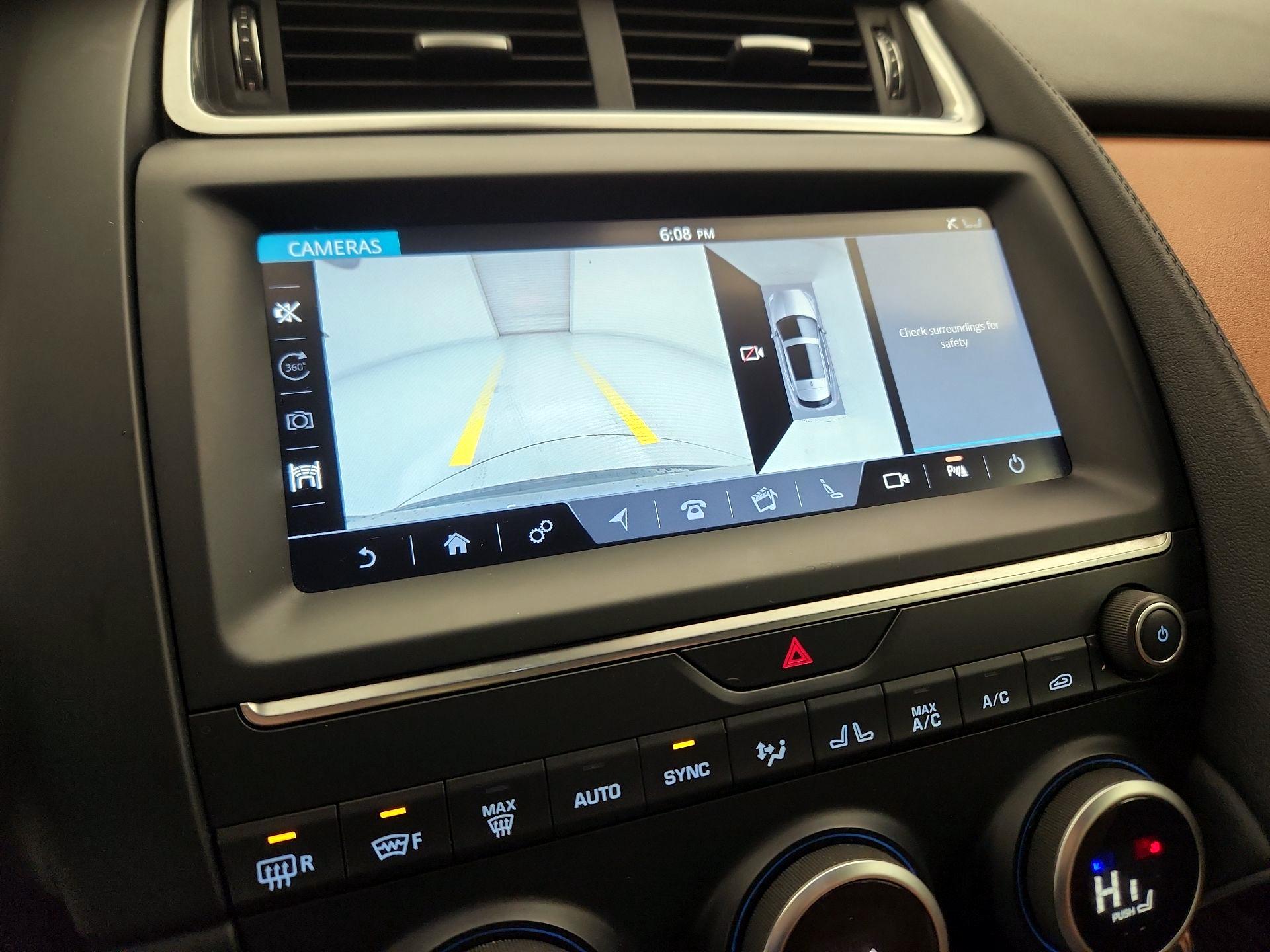 Thumbnail: 2020 Jaguar E-Pace - 15