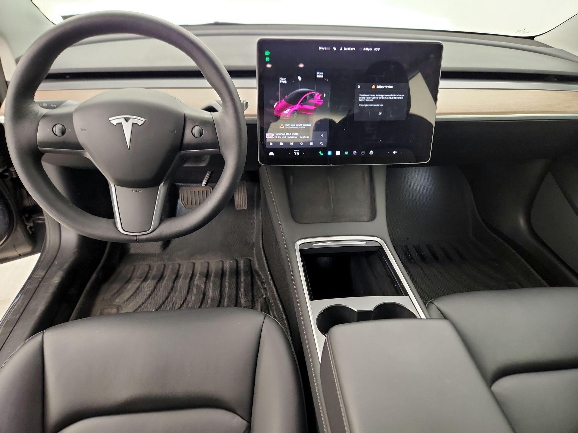 Thumbnail: 2023 Tesla Model 3 - 9