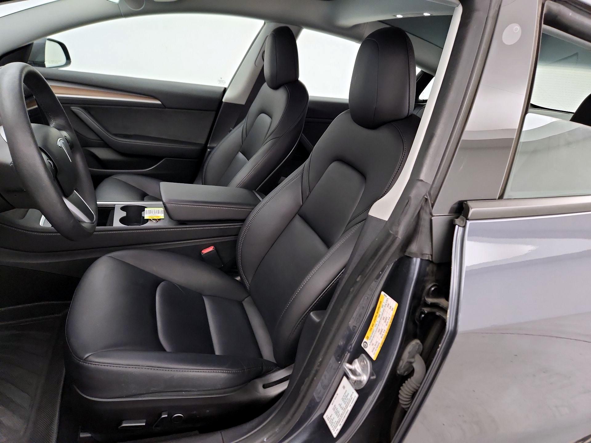 Thumbnail: 2023 Tesla Model 3 - 11