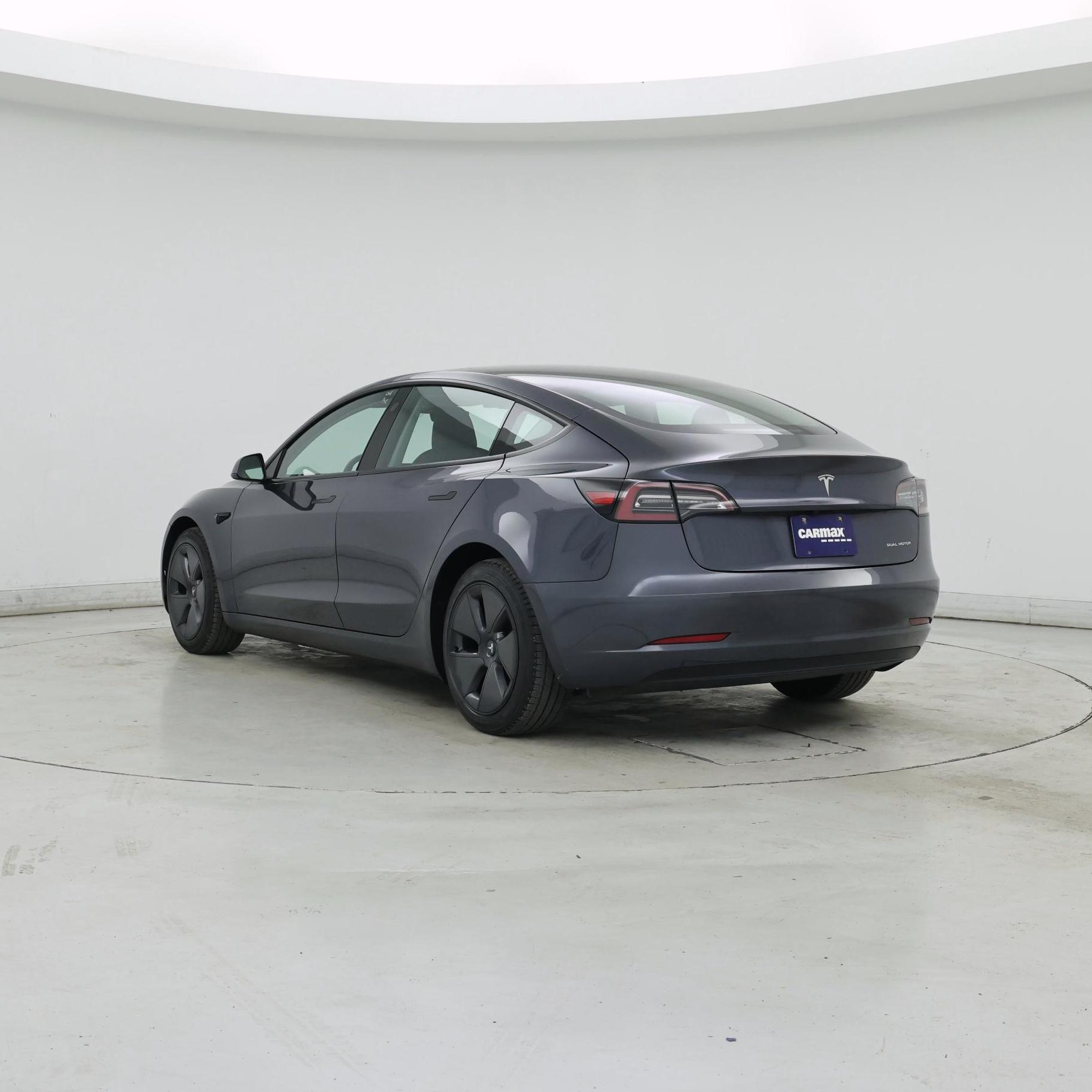 Thumbnail: 2023 Tesla Model 3 - 2