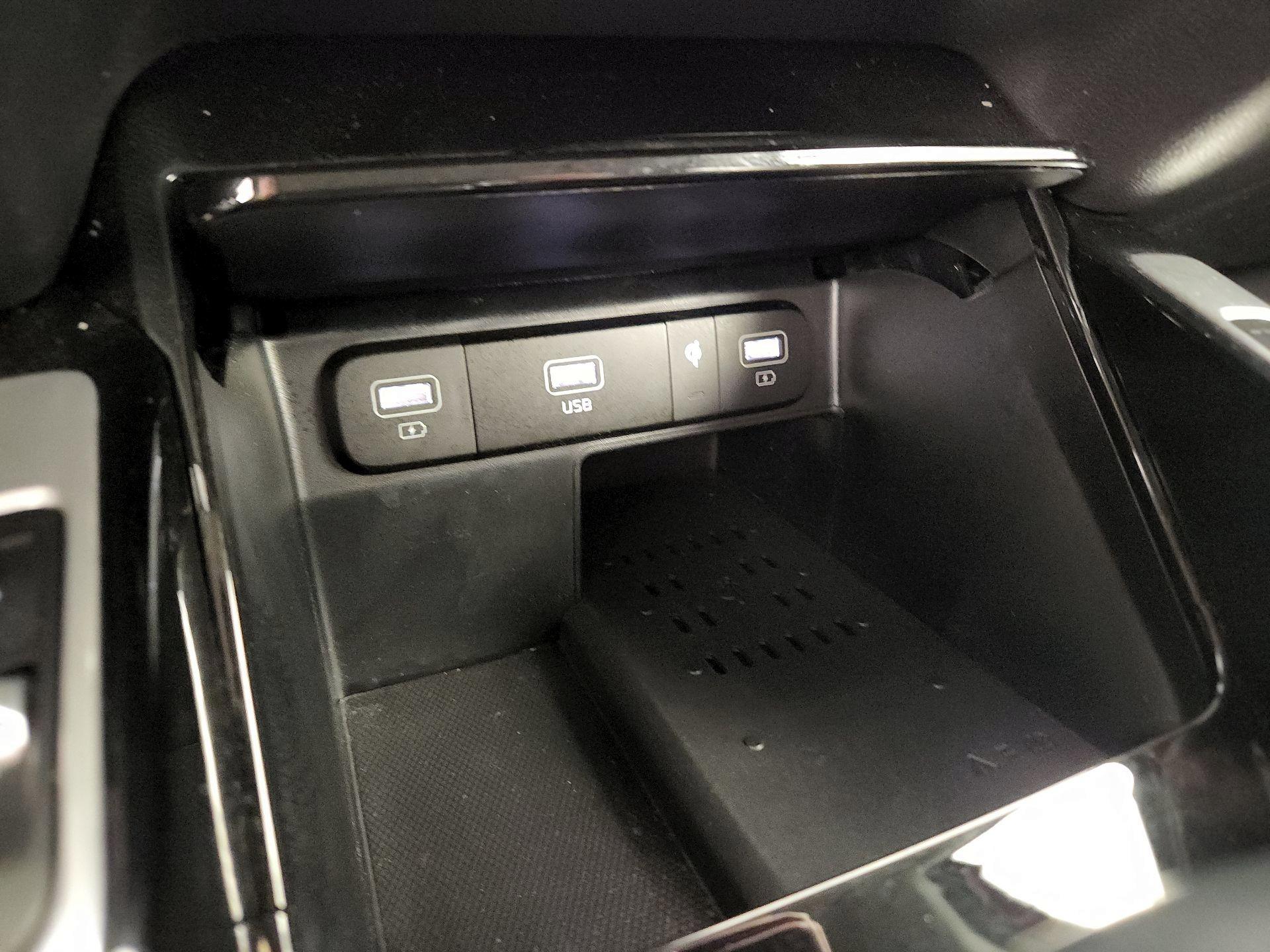 Thumbnail: 2021 Kia Sorento - 19